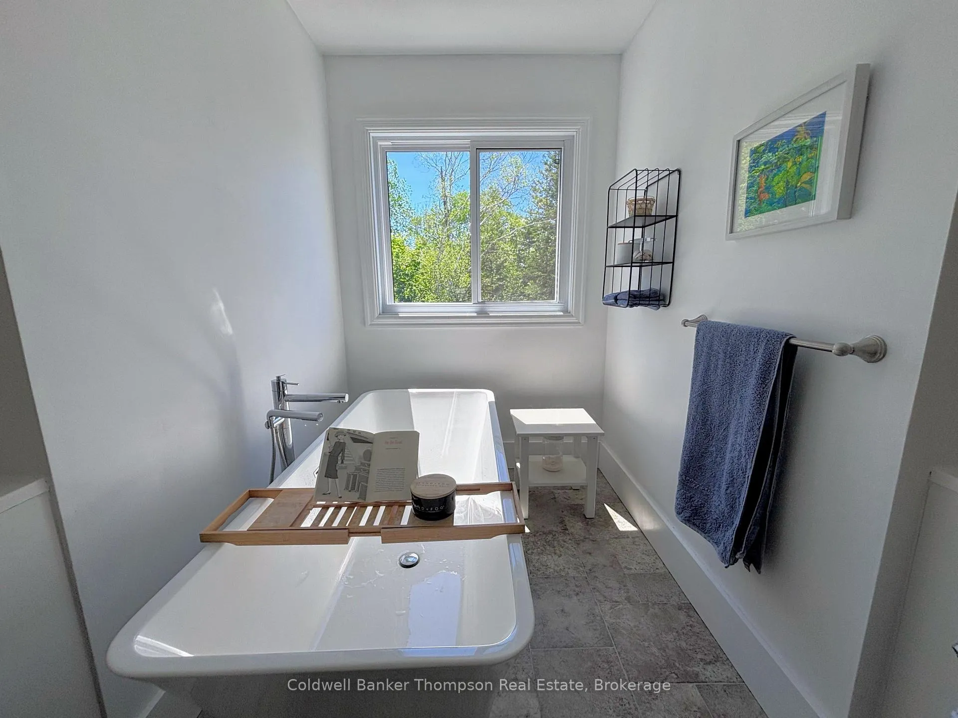 Photo 7 of 1132 Stanley Road, Bracebridge, Macaulay — HOMEH
