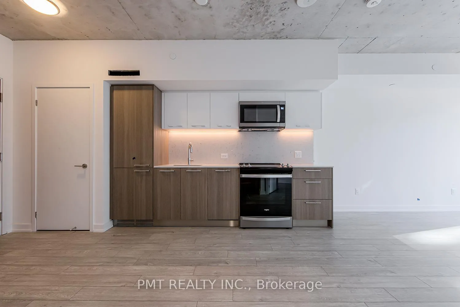 Photo 6 of Unit 504, 45 Baseball Place, Toronto, South Riverdale — HOMEH