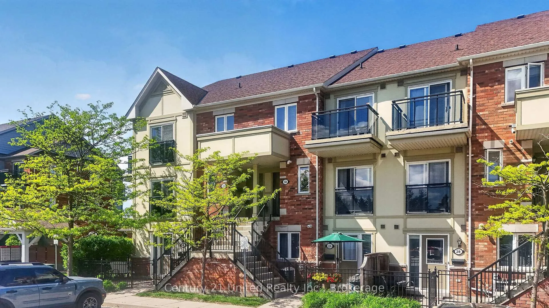 Photo 2 of Unit 30, 2285 Bur Oak Avenue, Markham, Greensborough — HOMEH