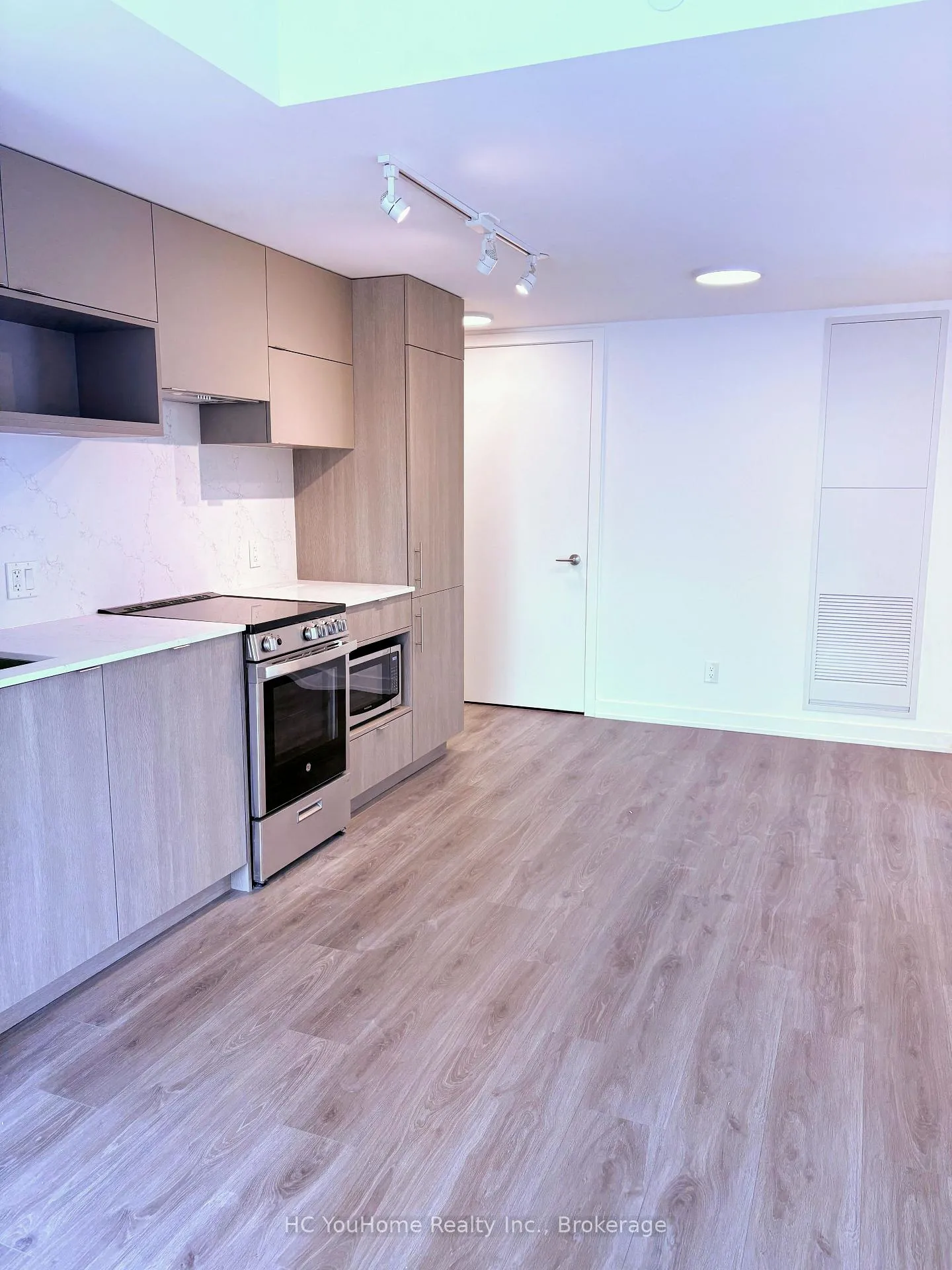 Photo 2 of Unit 3310, 100 Queen Street E, Toronto, Church-Yonge Corridor — HOMEH