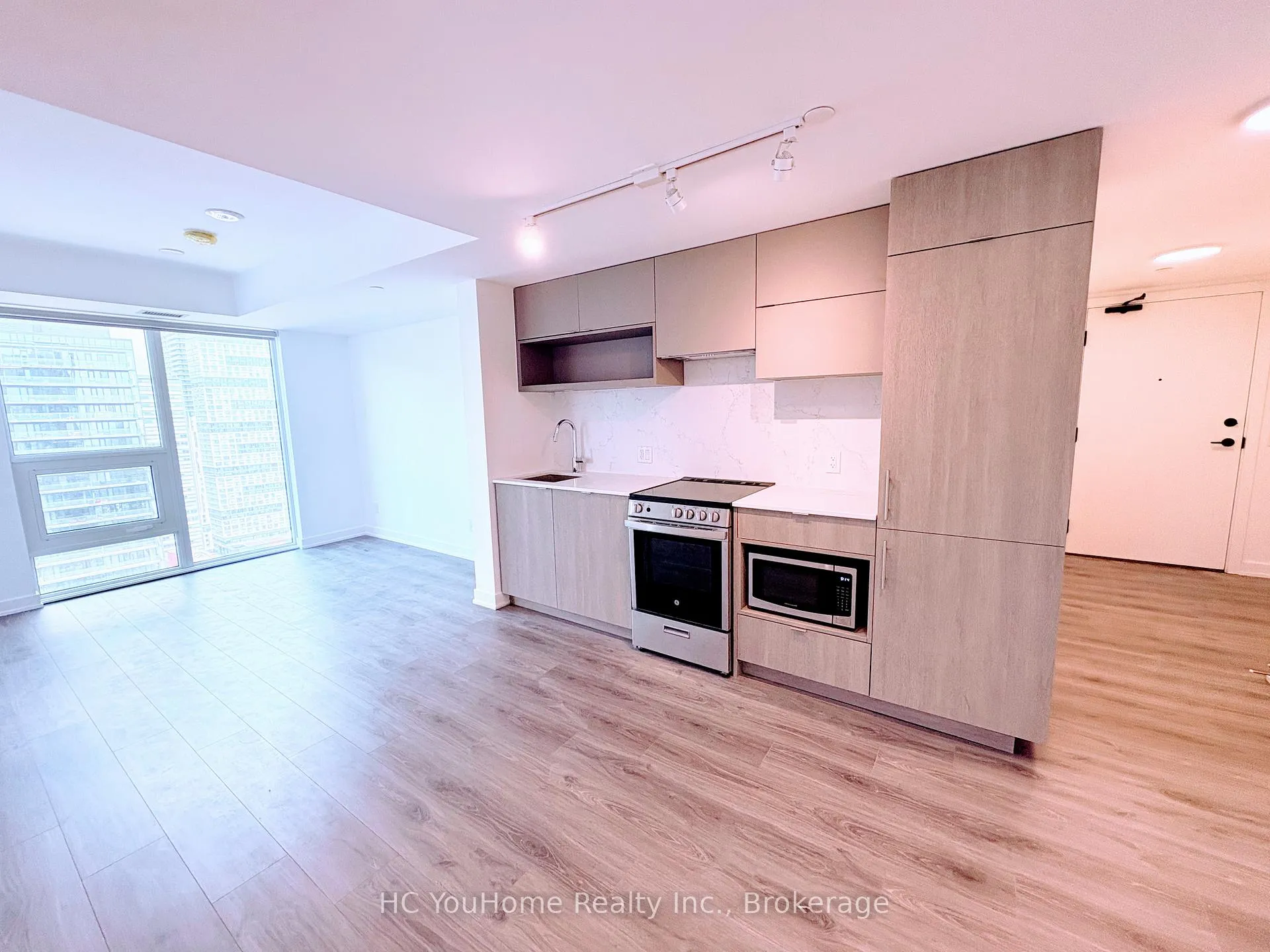 Photo 3 of Unit 3310, 100 Queen Street E, Toronto, Church-Yonge Corridor — HOMEH