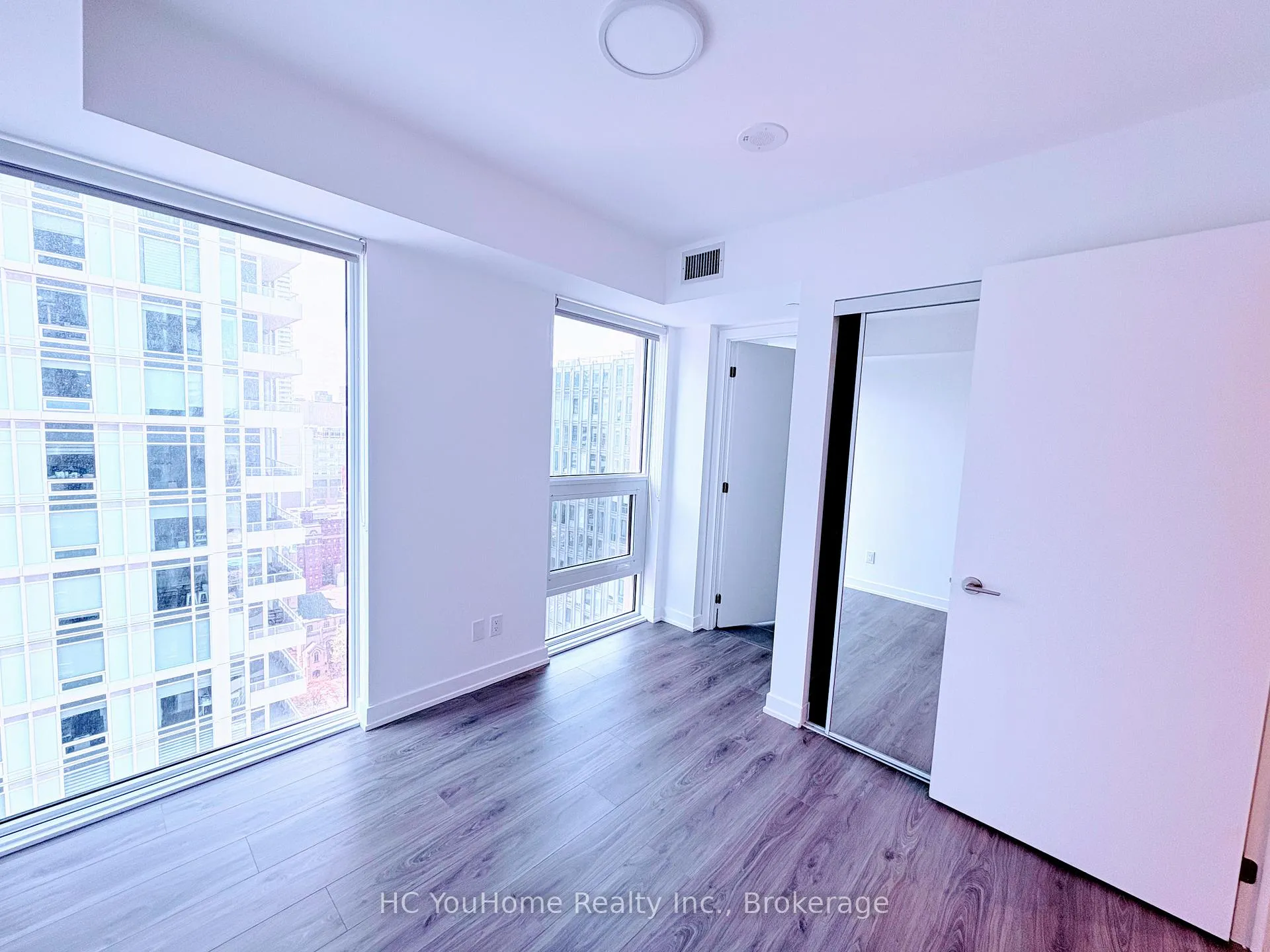 Photo 4 of Unit 3310, 100 Queen Street E, Toronto, Church-Yonge Corridor — HOMEH