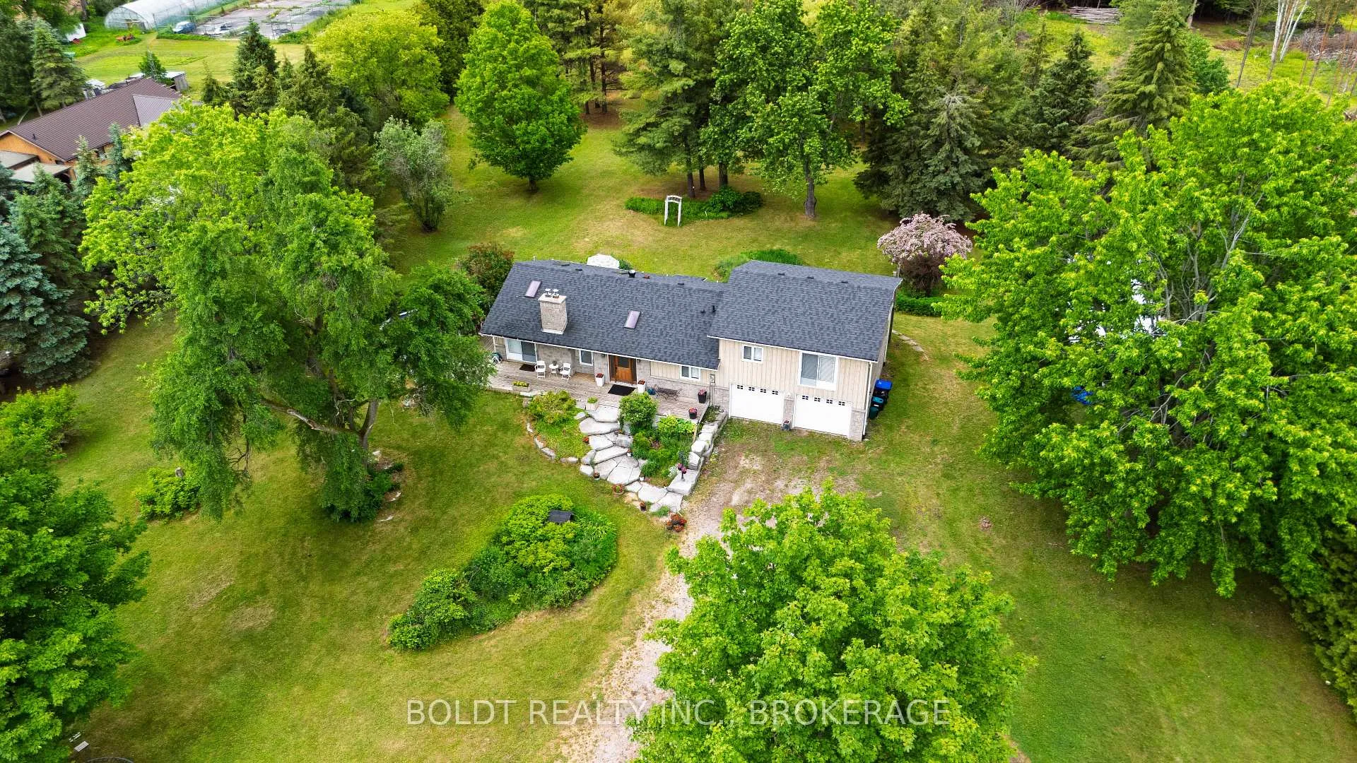 Photo 6 of 5832 5th Side Road, Innisfil, Rural Innisfil — HOMEH