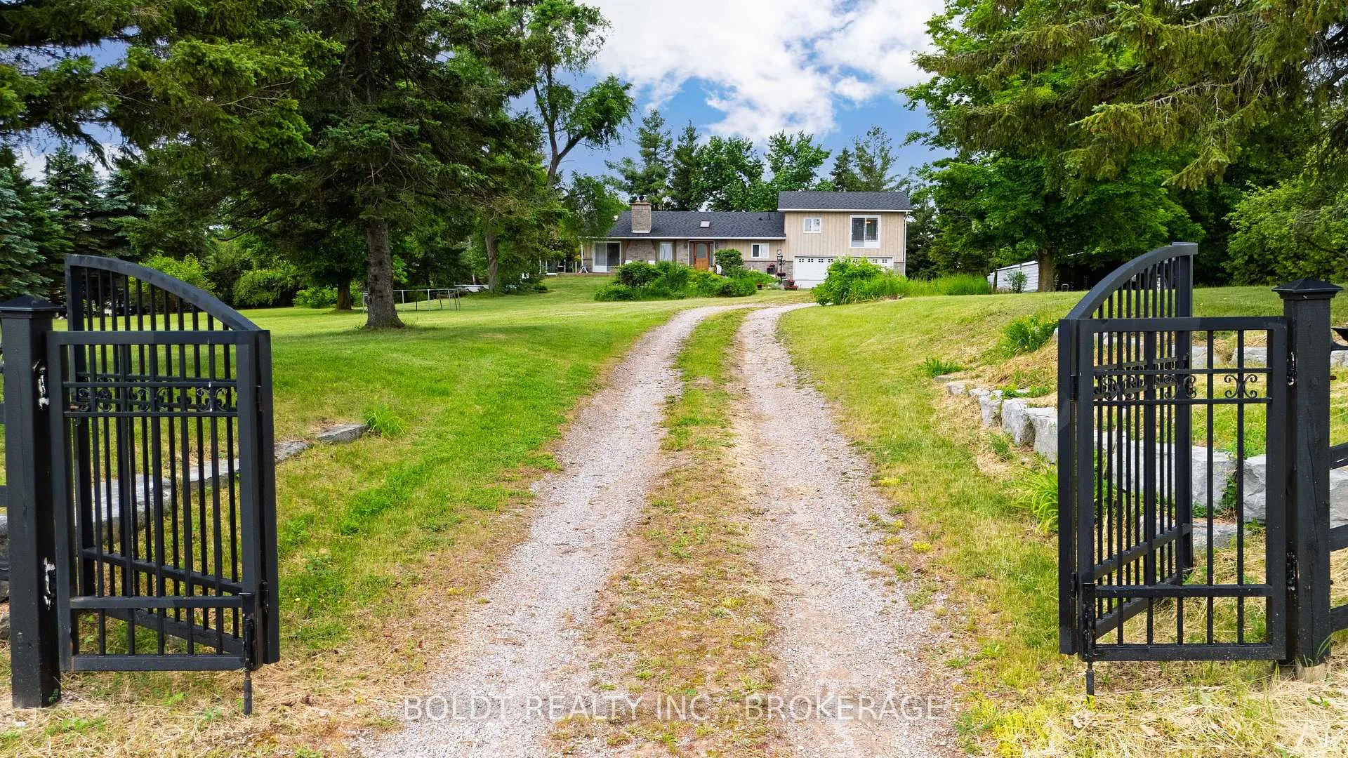 Photo 51 of 5832 5th Side Road, Innisfil, Rural Innisfil — HOMEH