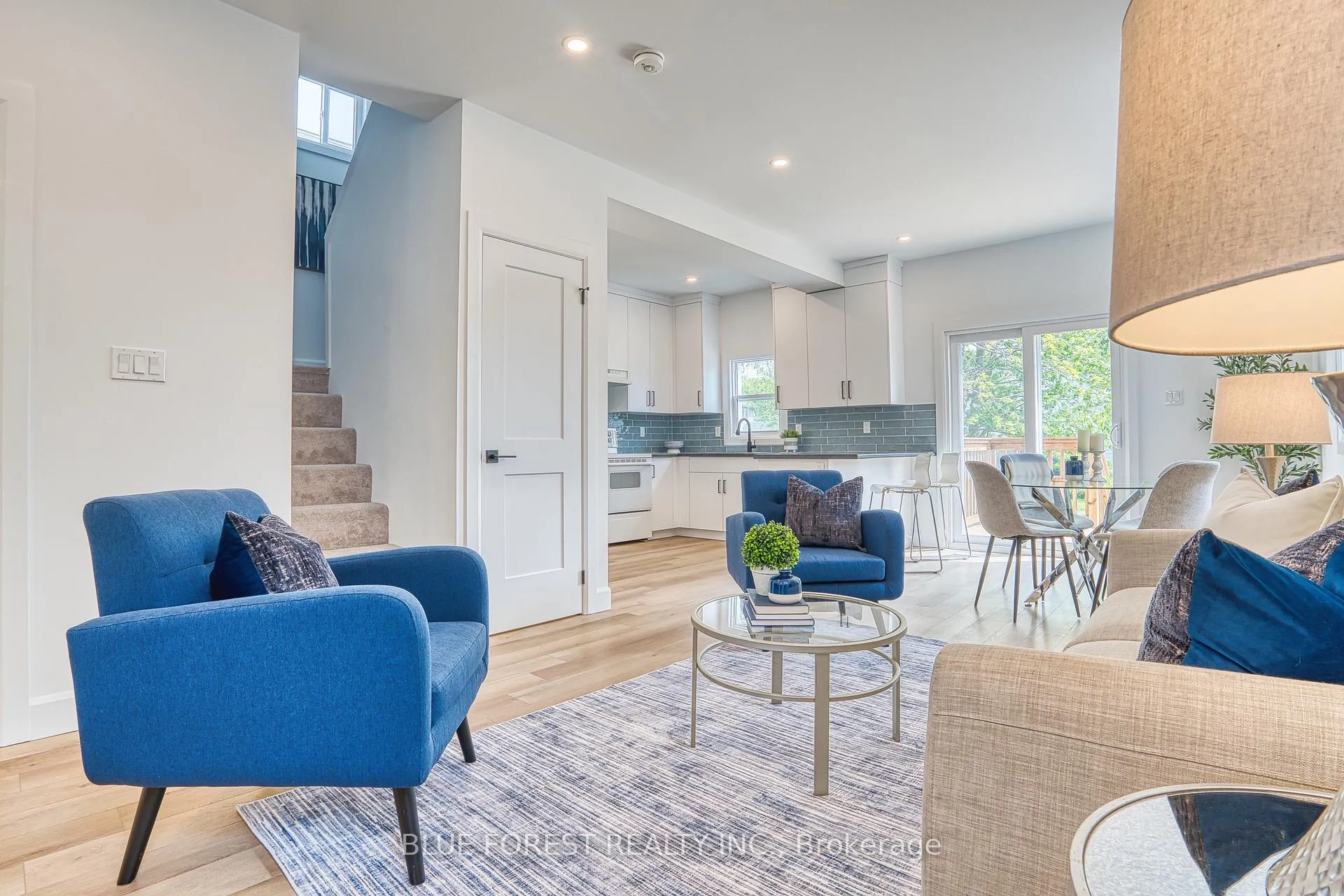 Photo 8 of 471 Albert Street, Stratford — HOMEH