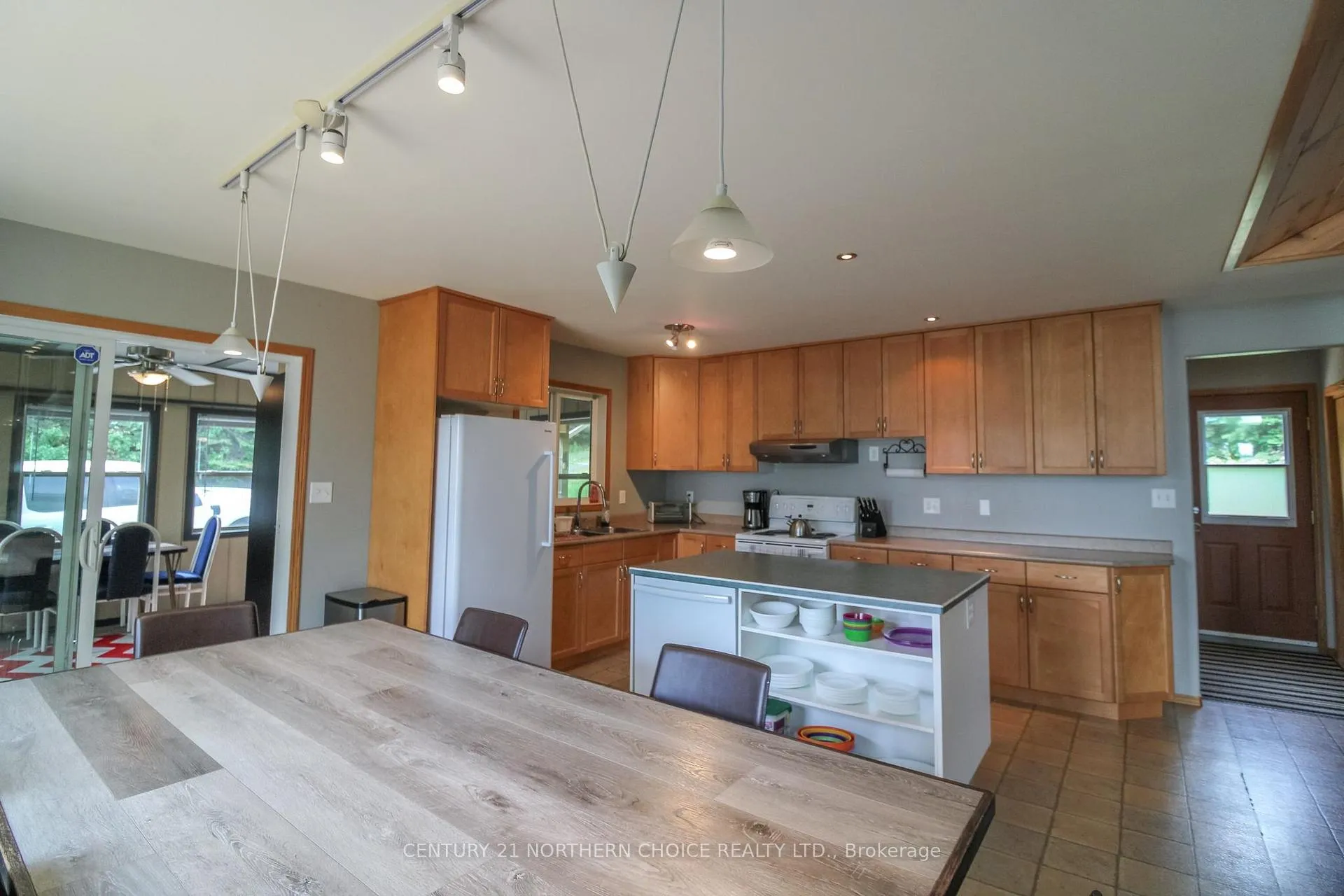 Photo 14 of 36 Poplar Bay Road, First Nations — HOMEH