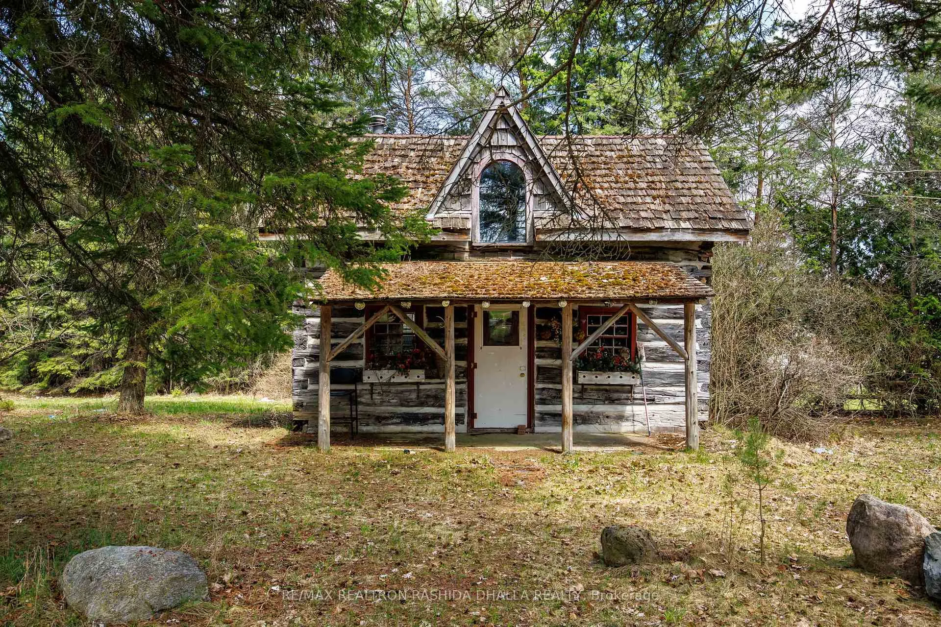 Photo 4 of 443 Goodwood Road, Uxbridge, Rural Uxbridge — HOMEH