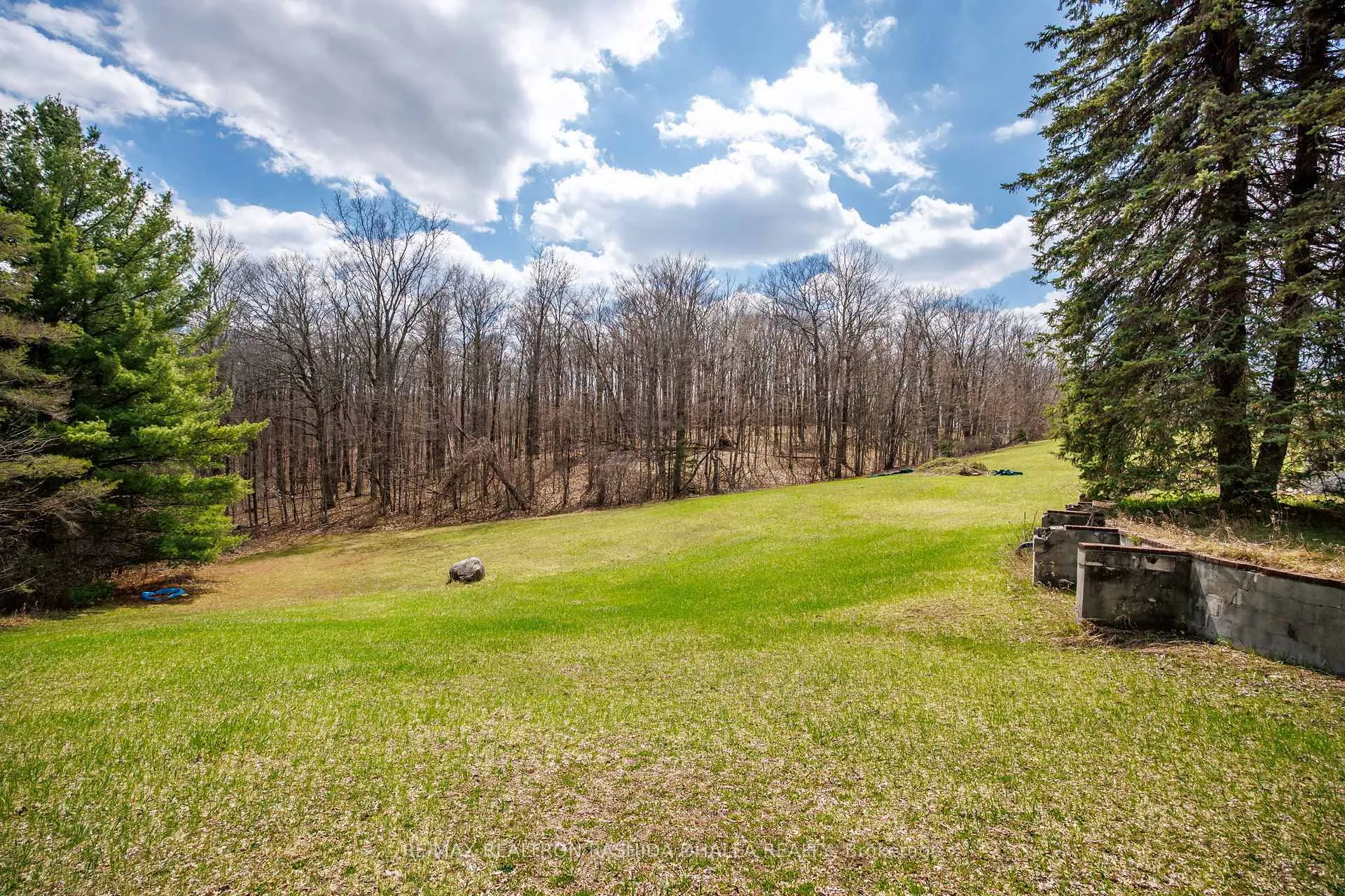 Photo 7 of 443 Goodwood Road, Uxbridge, Rural Uxbridge — HOMEH