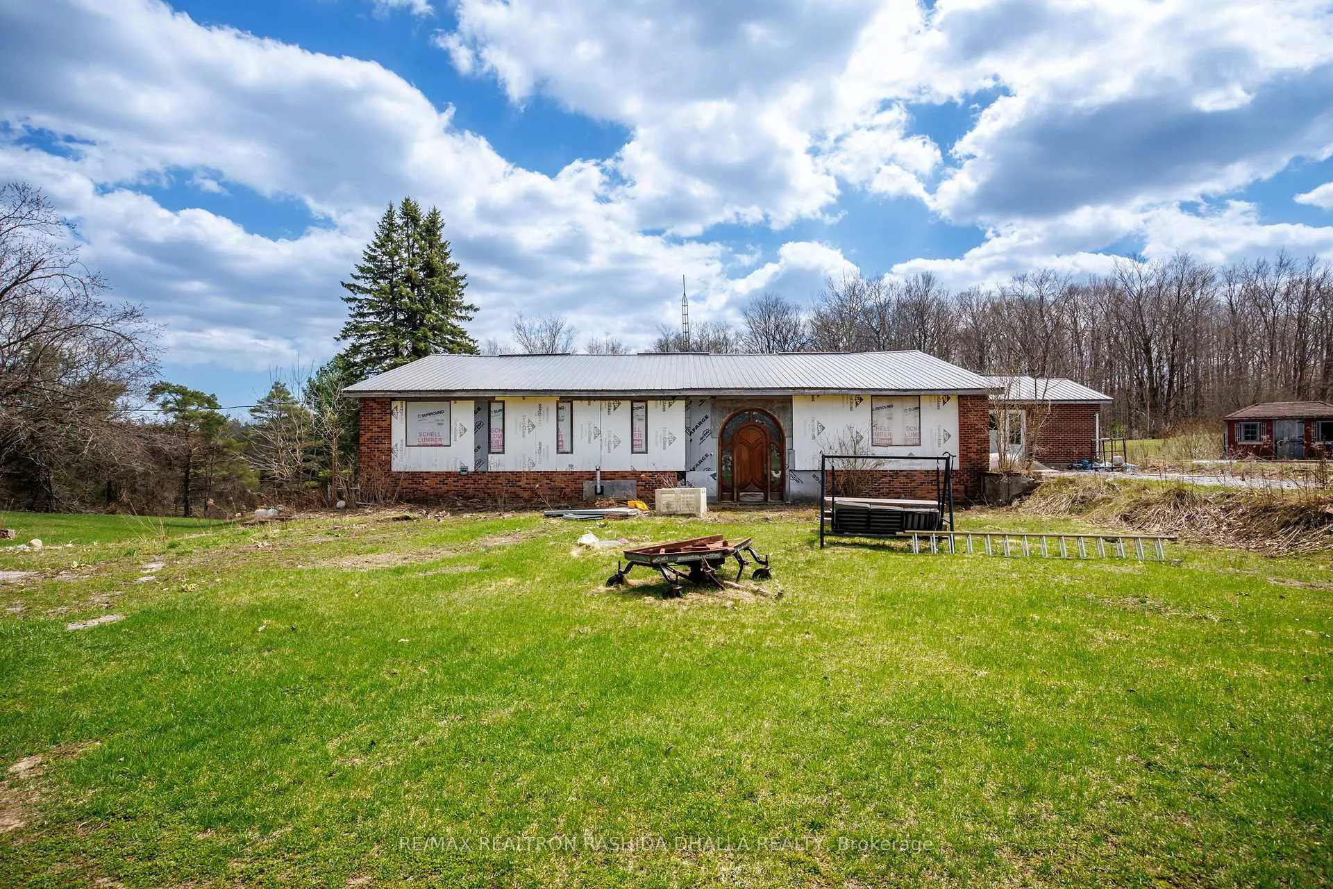 Photo 10 of 443 Goodwood Road, Uxbridge, Rural Uxbridge — HOMEH
