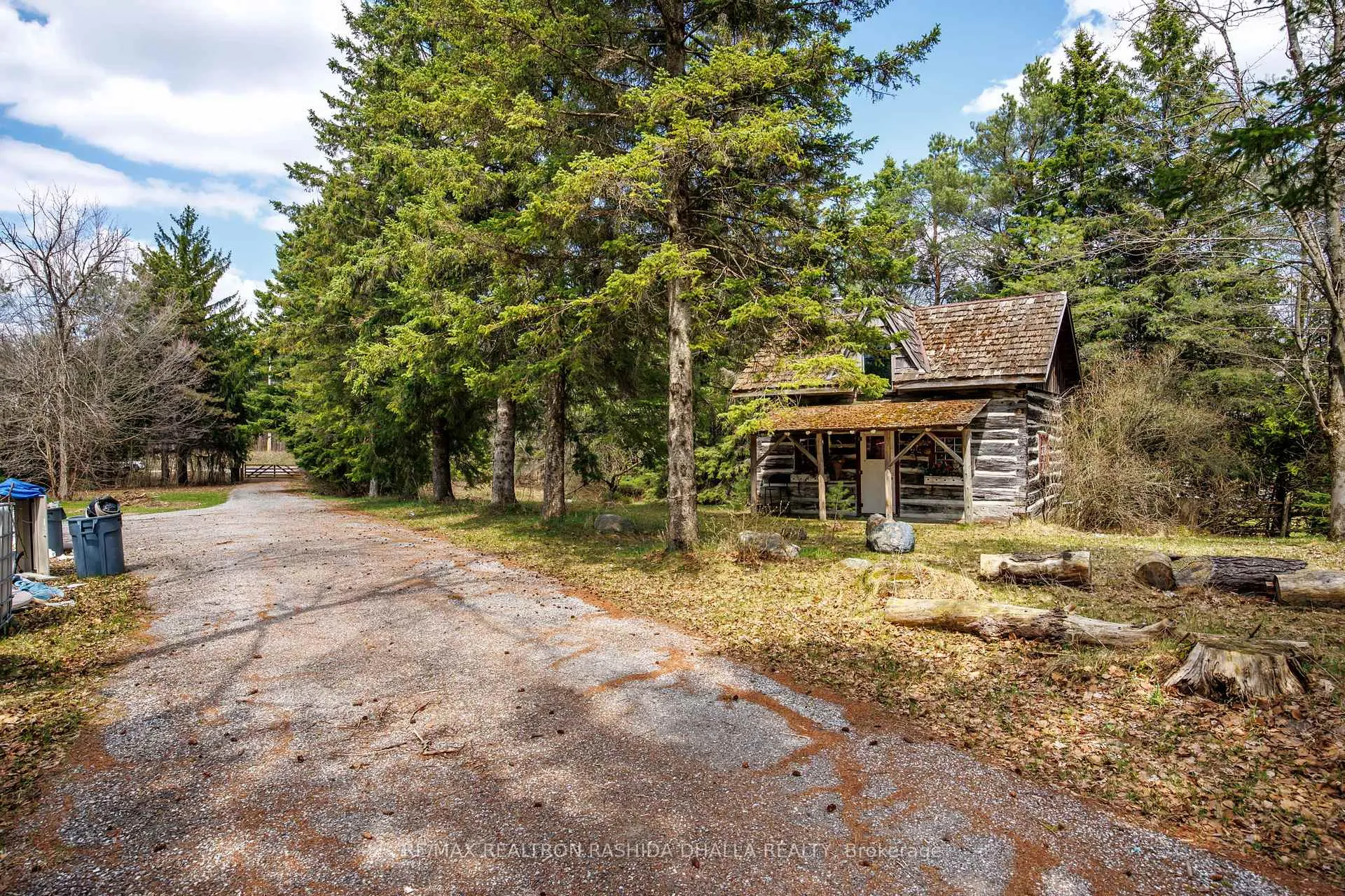 Photo 13 of 443 Goodwood Road, Uxbridge, Rural Uxbridge — HOMEH