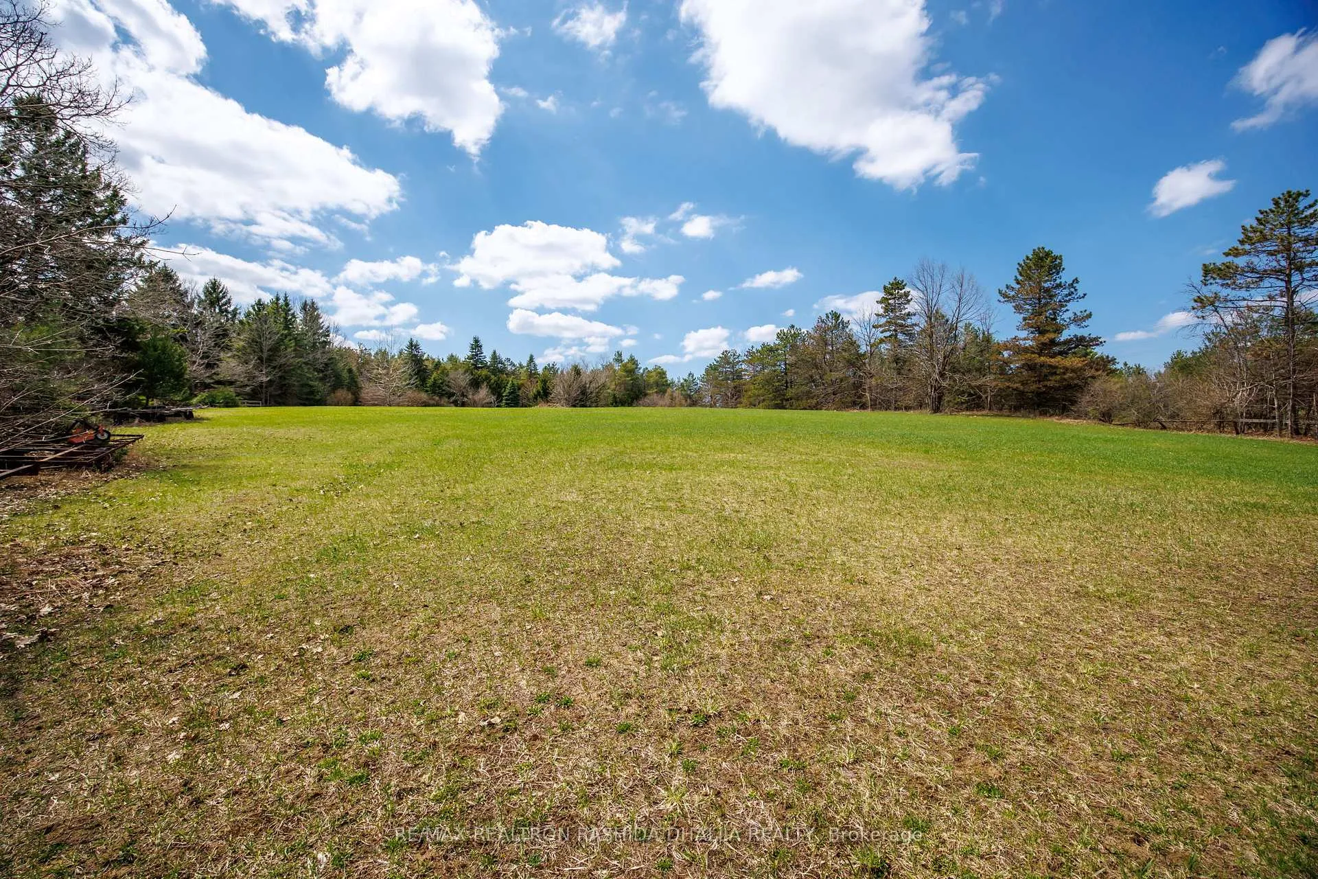 Photo 14 of 443 Goodwood Road, Uxbridge, Rural Uxbridge — HOMEH
