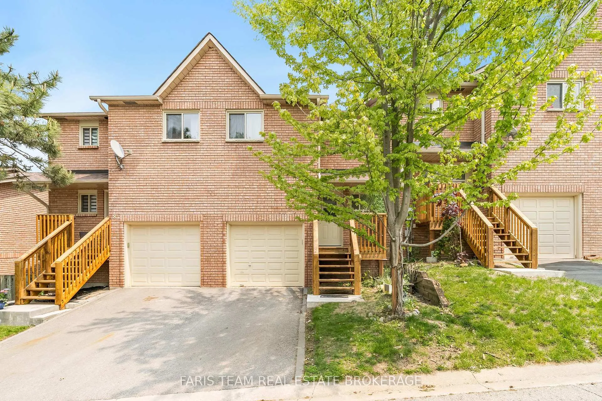 Photo 2 of 6 Pheasant Trail, Barrie, Ardagh — HOMEH