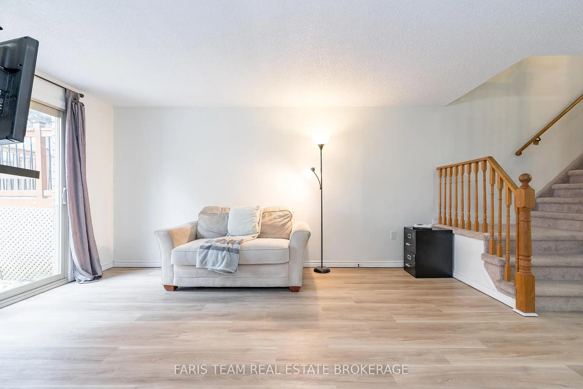 Photo 11 of 6 Pheasant Trail, Barrie, Ardagh — HOMEH