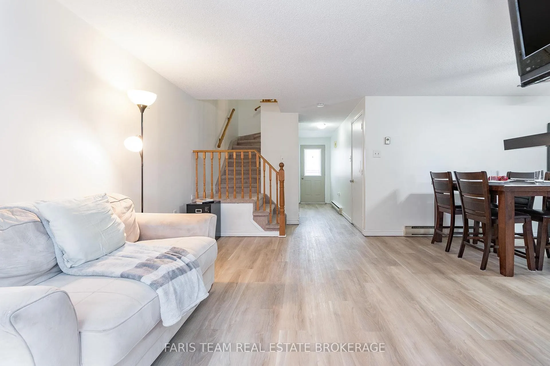 Photo 12 of 6 Pheasant Trail, Barrie, Ardagh — HOMEH