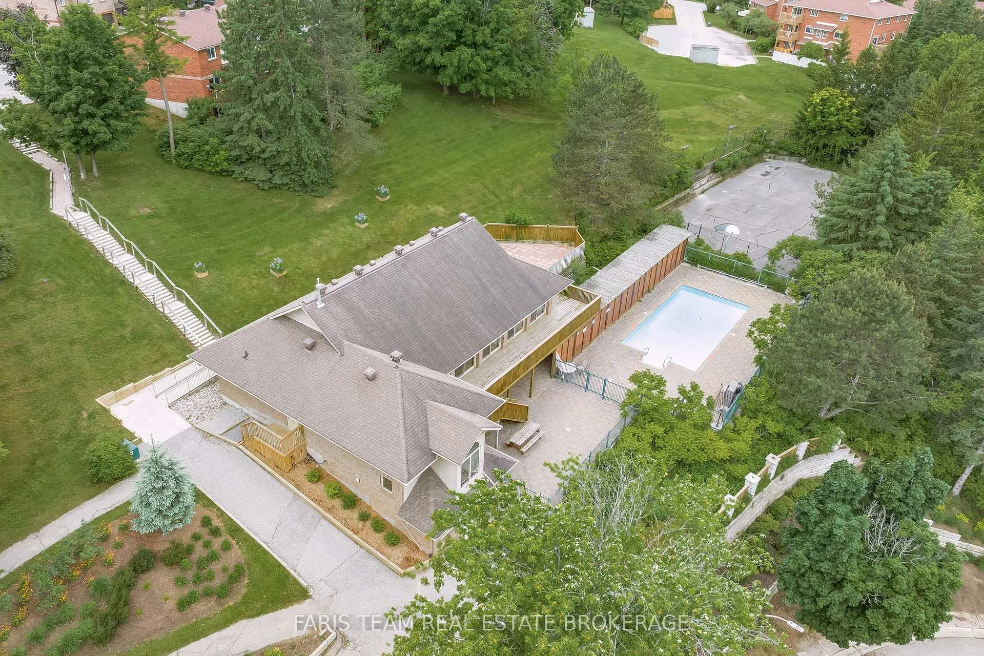 Photo 29 of 6 Pheasant Trail, Barrie, Ardagh — HOMEH