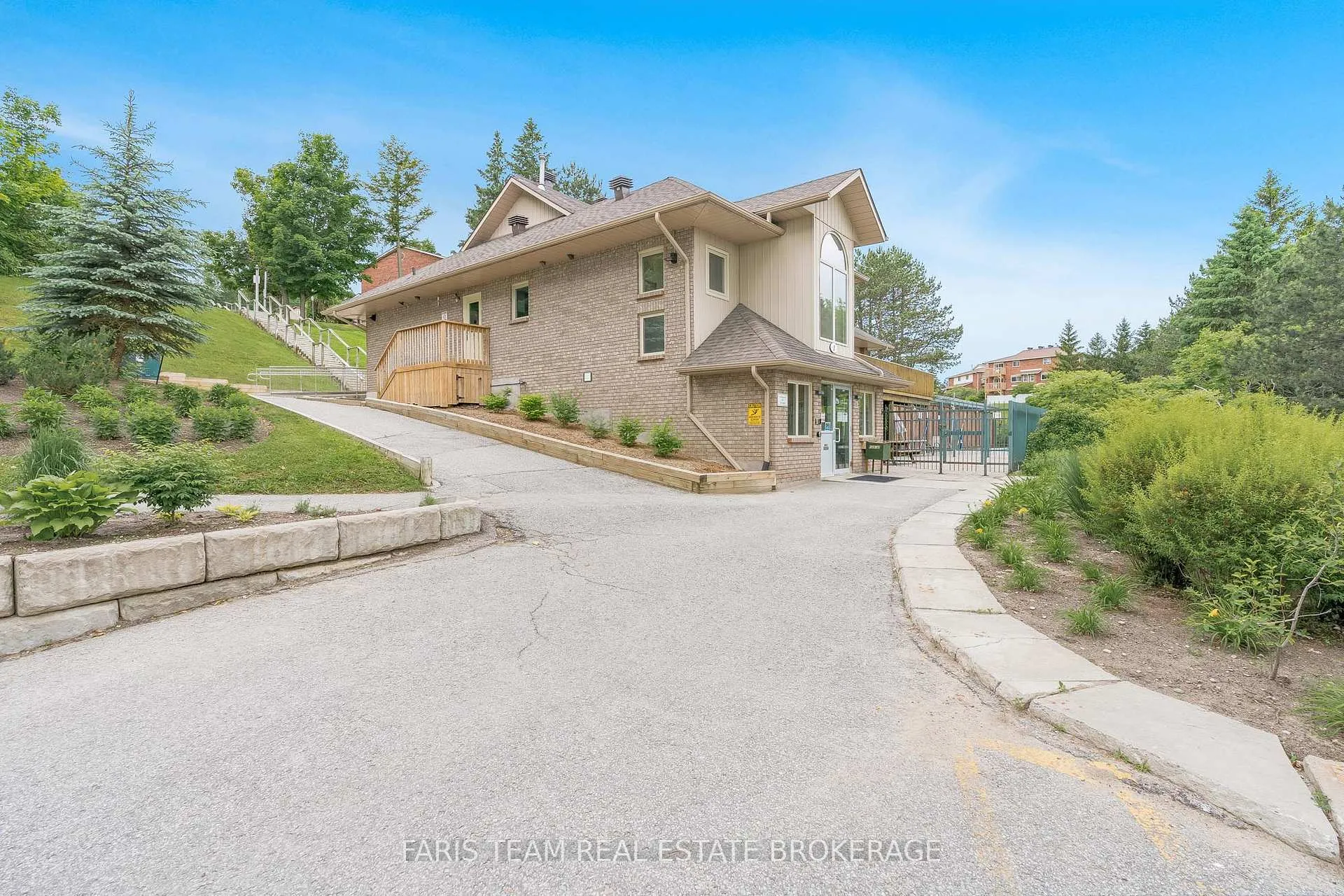 Photo 31 of 6 Pheasant Trail, Barrie, Ardagh — HOMEH