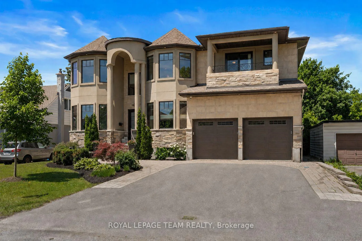 Photo 1 of 17 Argue Drive, Ottawa, Borden Farm/Stewart Farm/Carleton Heights/Parkwood Hills — HOMEH
