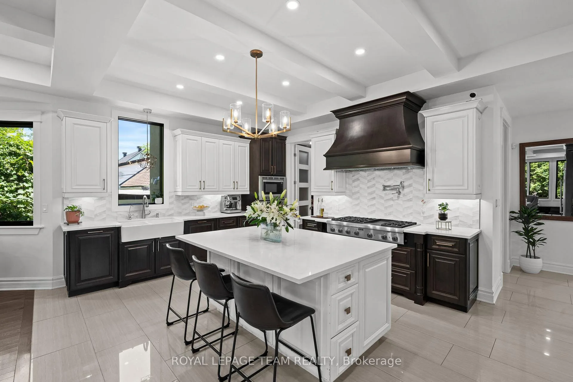 Photo 10 of 17 Argue Drive, Ottawa, Borden Farm/Stewart Farm/Carleton Heights/Parkwood Hills — HOMEH