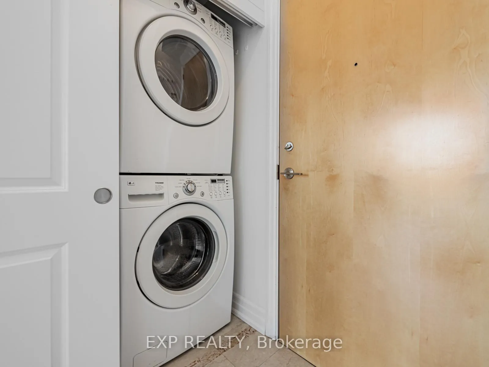 Photo 13 of Unit 228, 58 Marine Parade Drive, Etobicoke, Mimico — HOMEH