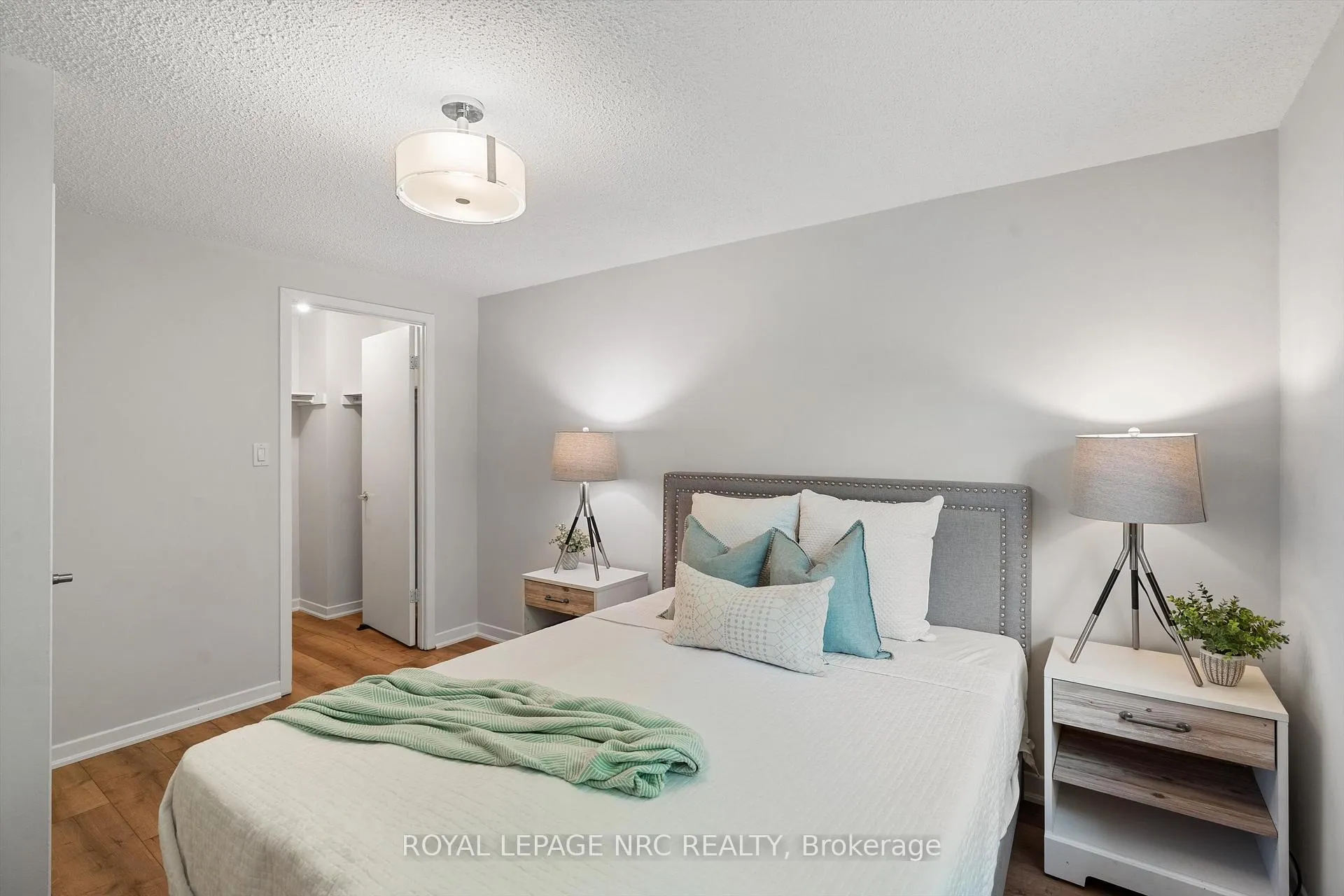 Photo 17 of 11 Dianne Drive, St. Catharines, Secord Woods — HOMEH