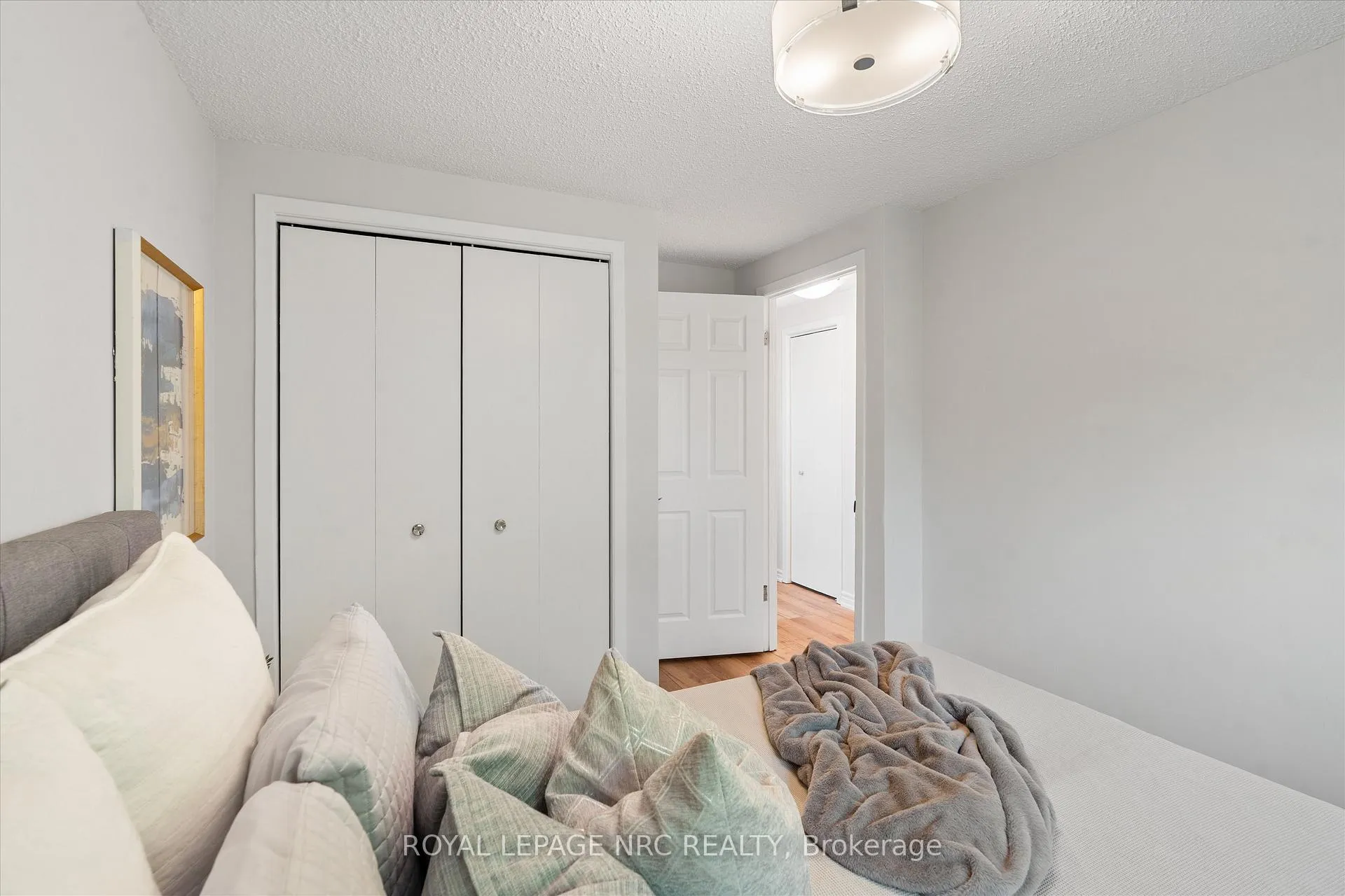 Photo 18 of 11 Dianne Drive, St. Catharines, Secord Woods — HOMEH