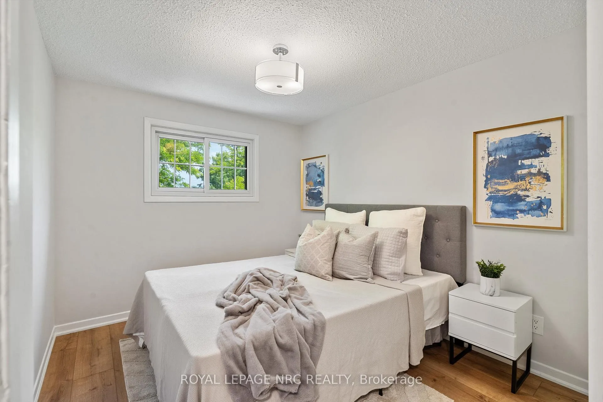 Photo 22 of 11 Dianne Drive, St. Catharines, Secord Woods — HOMEH