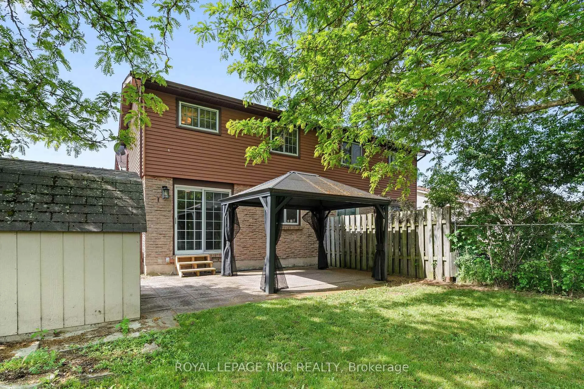 Photo 27 of 11 Dianne Drive, St. Catharines, Secord Woods — HOMEH