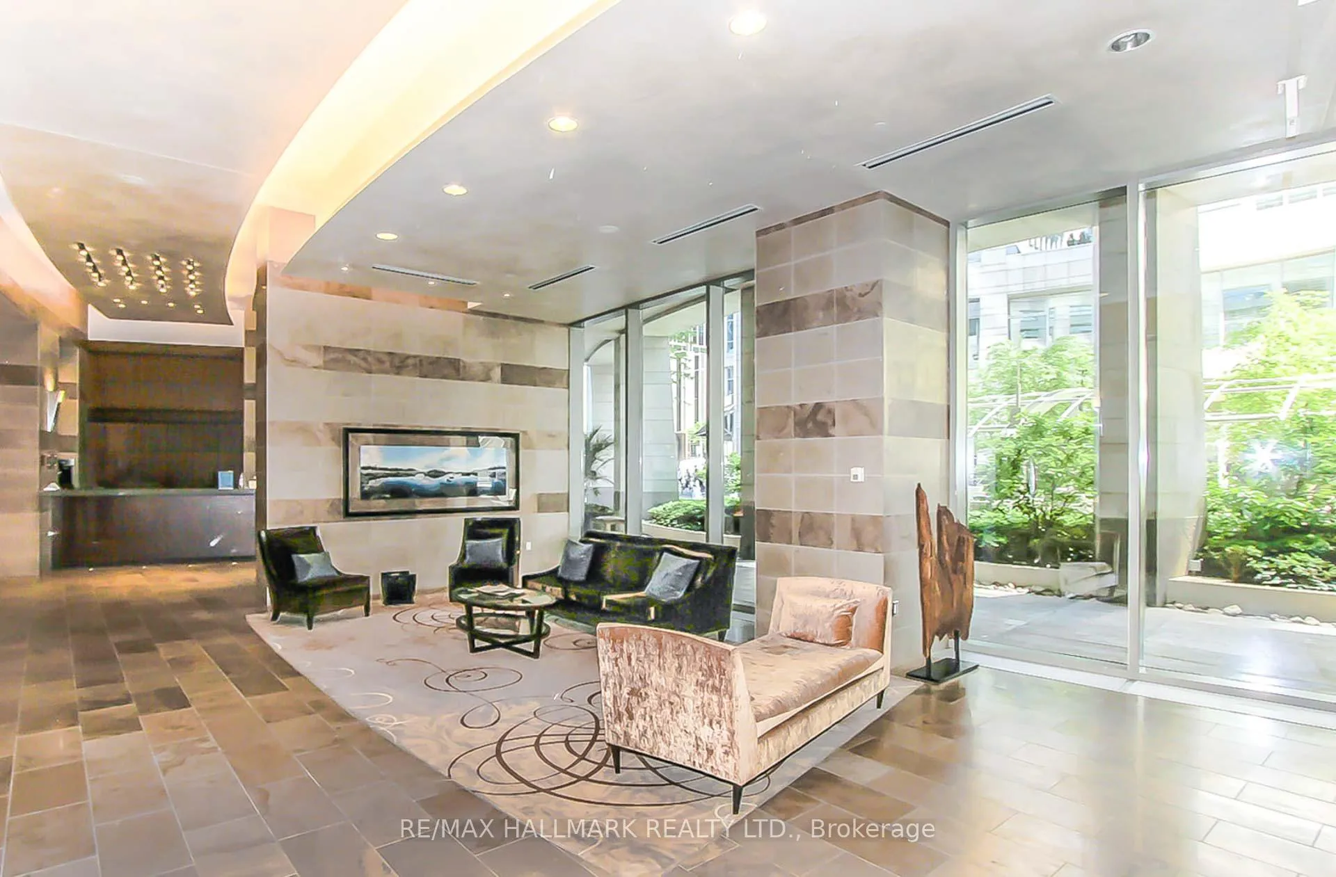 Photo 6 of Unit 1206, 2181 Yonge Street, Toronto, Mount Pleasant West — HOMEH