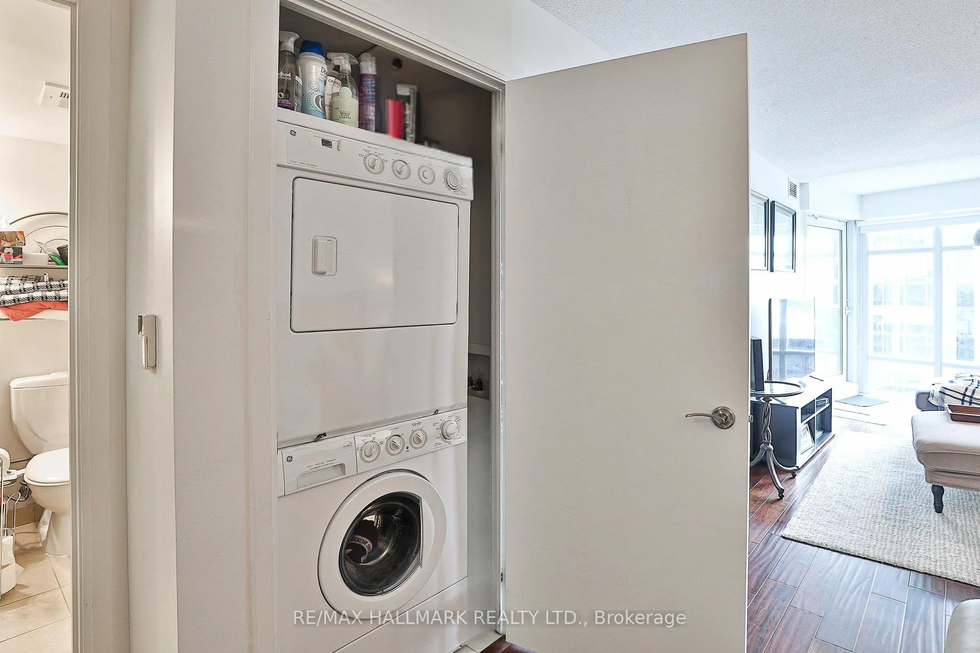 Photo 17 of Unit 1206, 2181 Yonge Street, Toronto, Mount Pleasant West — HOMEH