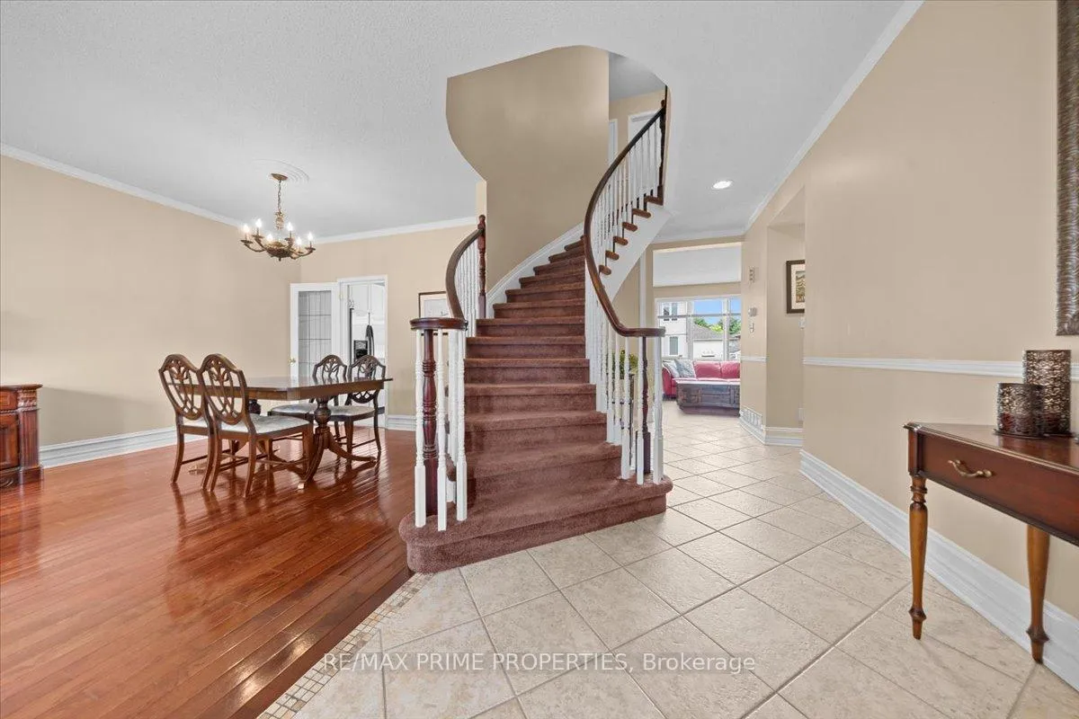 Photo 7 of 2114 Sandy Oaks Drive, Ottawa, Chapel Hill South - Orleans Village — HOMEH