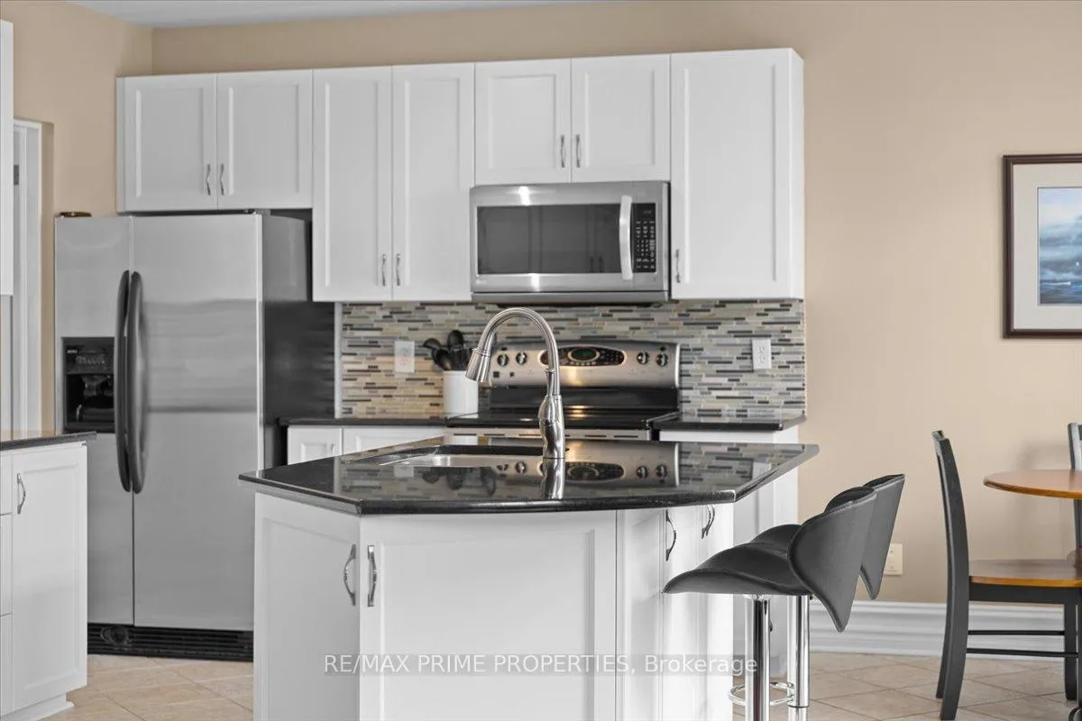 Photo 14 of 2114 Sandy Oaks Drive, Ottawa, Chapel Hill South - Orleans Village — HOMEH