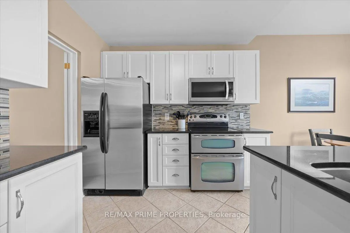 Photo 15 of 2114 Sandy Oaks Drive, Ottawa, Chapel Hill South - Orleans Village — HOMEH