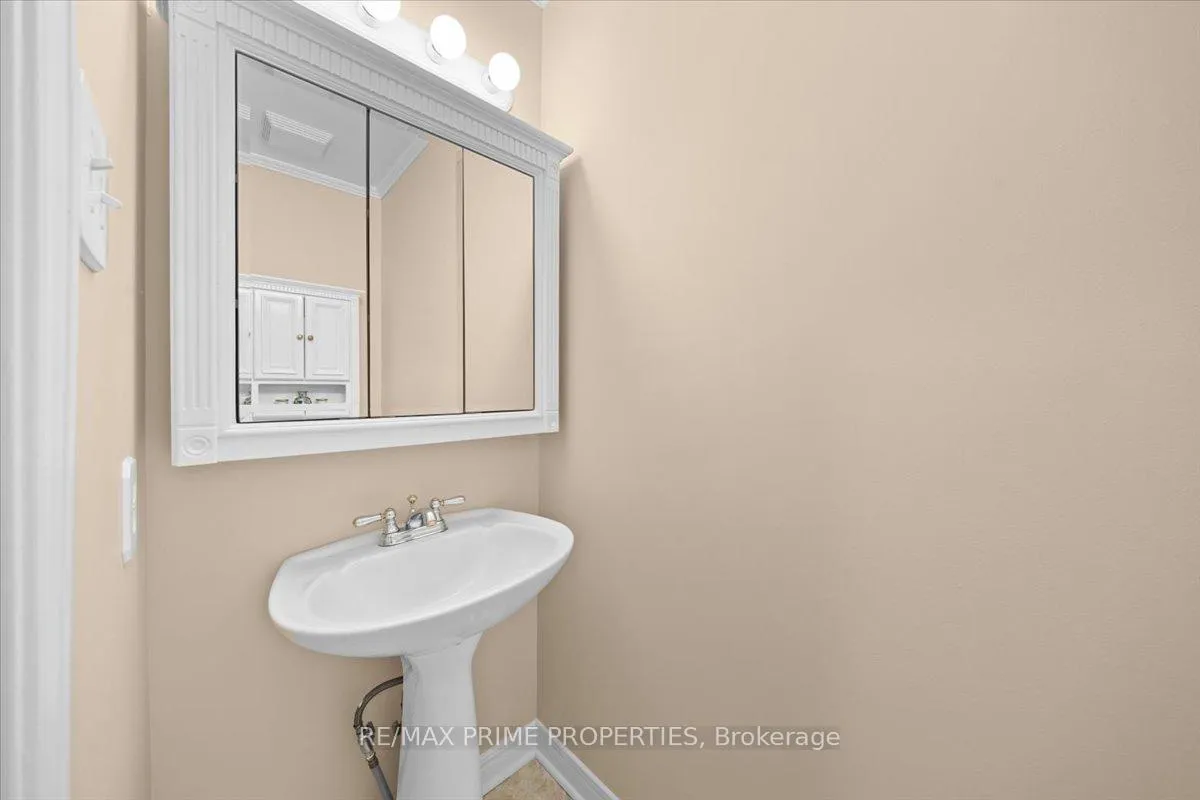 Photo 25 of 2114 Sandy Oaks Drive, Ottawa, Chapel Hill South - Orleans Village — HOMEH