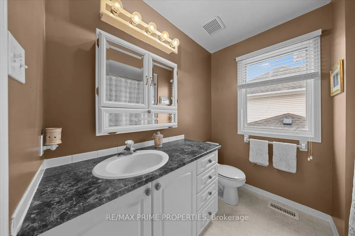 Photo 35 of 2114 Sandy Oaks Drive, Ottawa, Chapel Hill South - Orleans Village — HOMEH