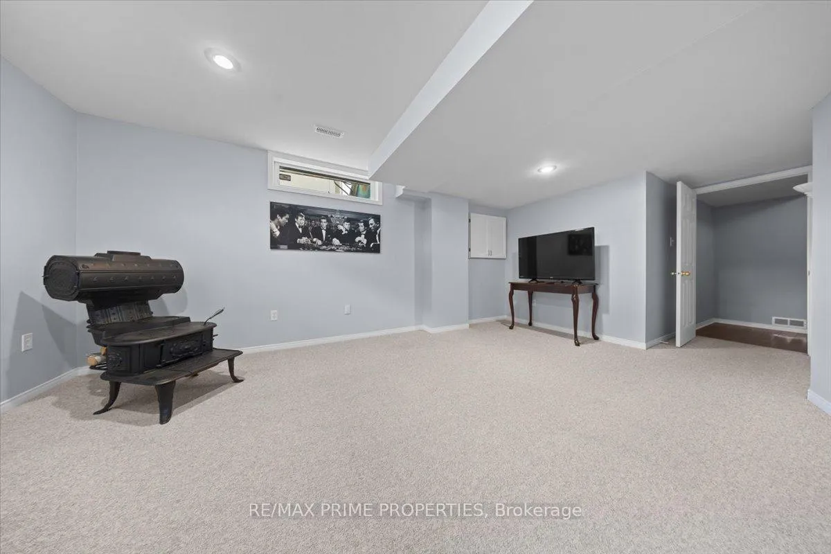 Photo 40 of 2114 Sandy Oaks Drive, Ottawa, Chapel Hill South - Orleans Village — HOMEH