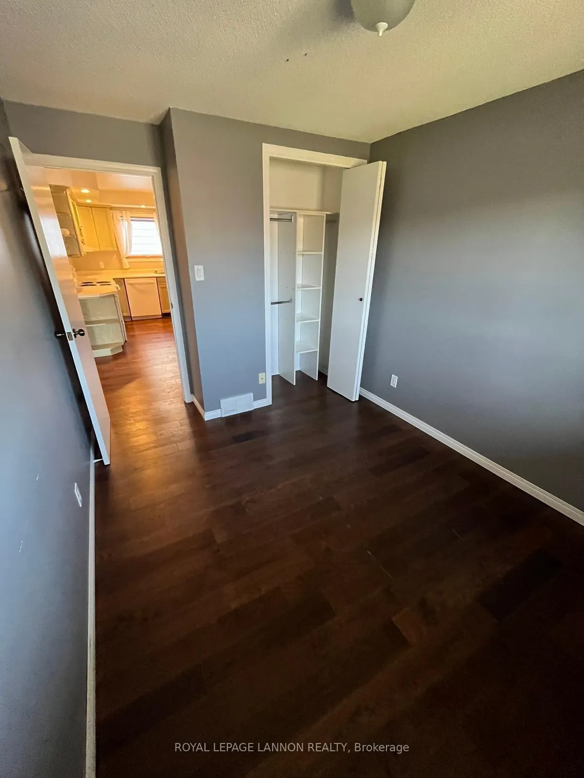 Photo 8 of 558 Van Norman, Thunder Bay, College Heights — HOMEH