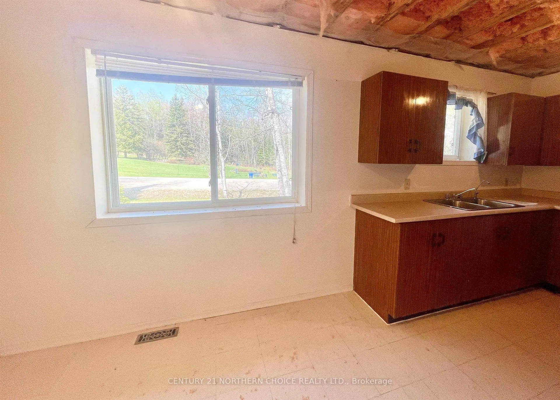 Photo 14 of 821 Hwy 594, Machin — HOMEH