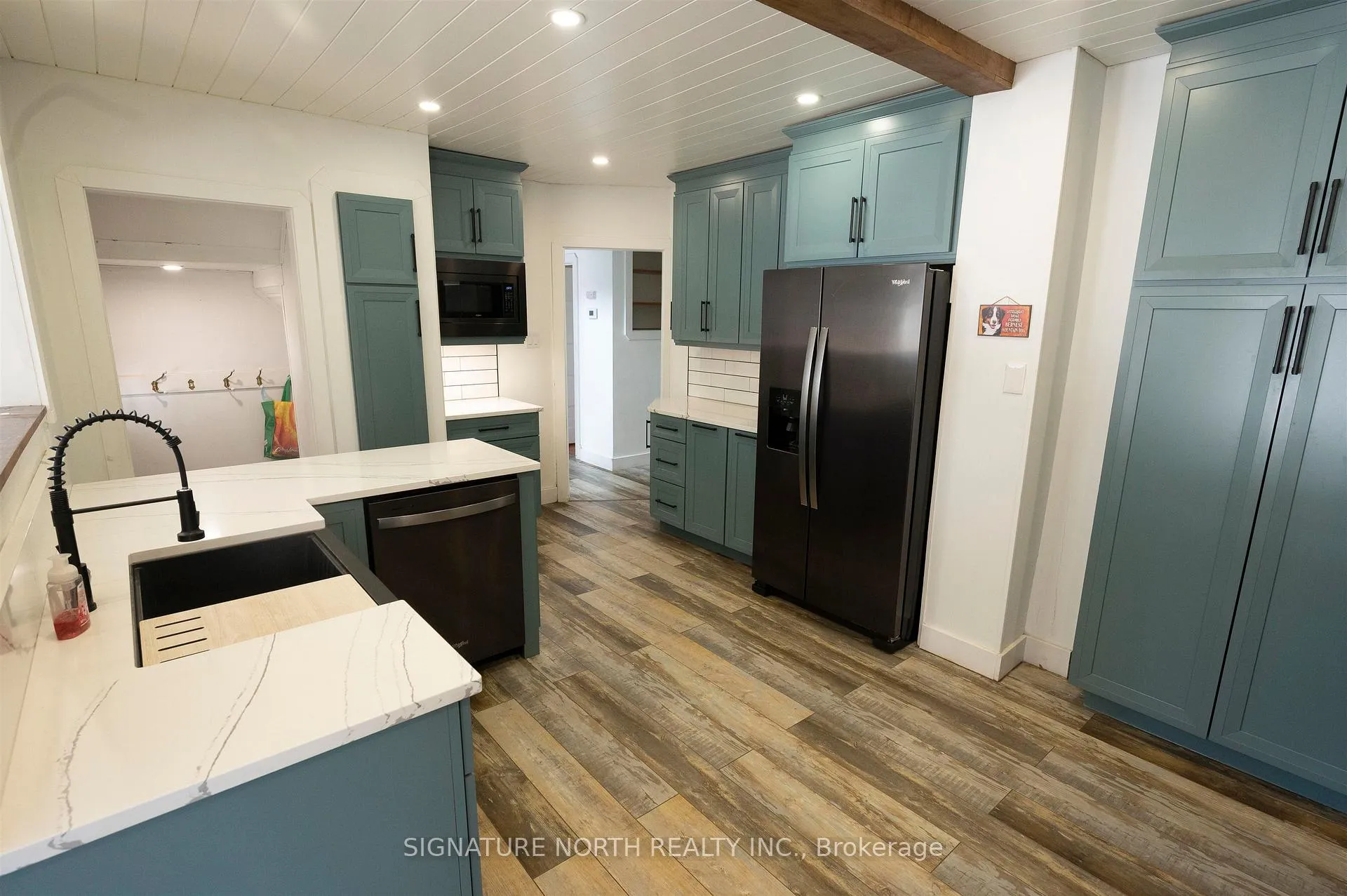 Photo 7 of 1744 Broadway Avenue, Thunder Bay, Rosslyn Road — HOMEH