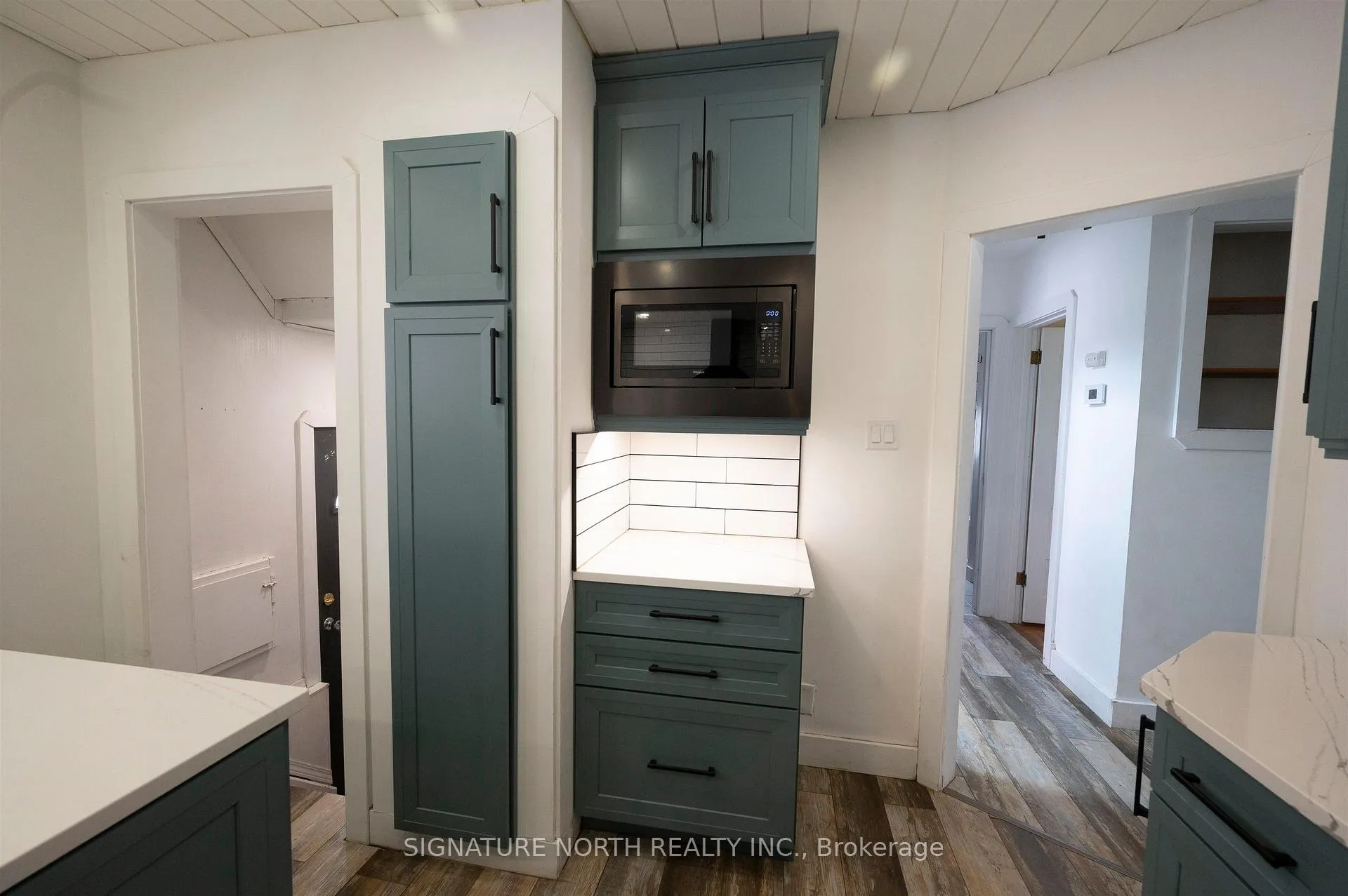 Photo 13 of 1744 Broadway Avenue, Thunder Bay, Rosslyn Road — HOMEH
