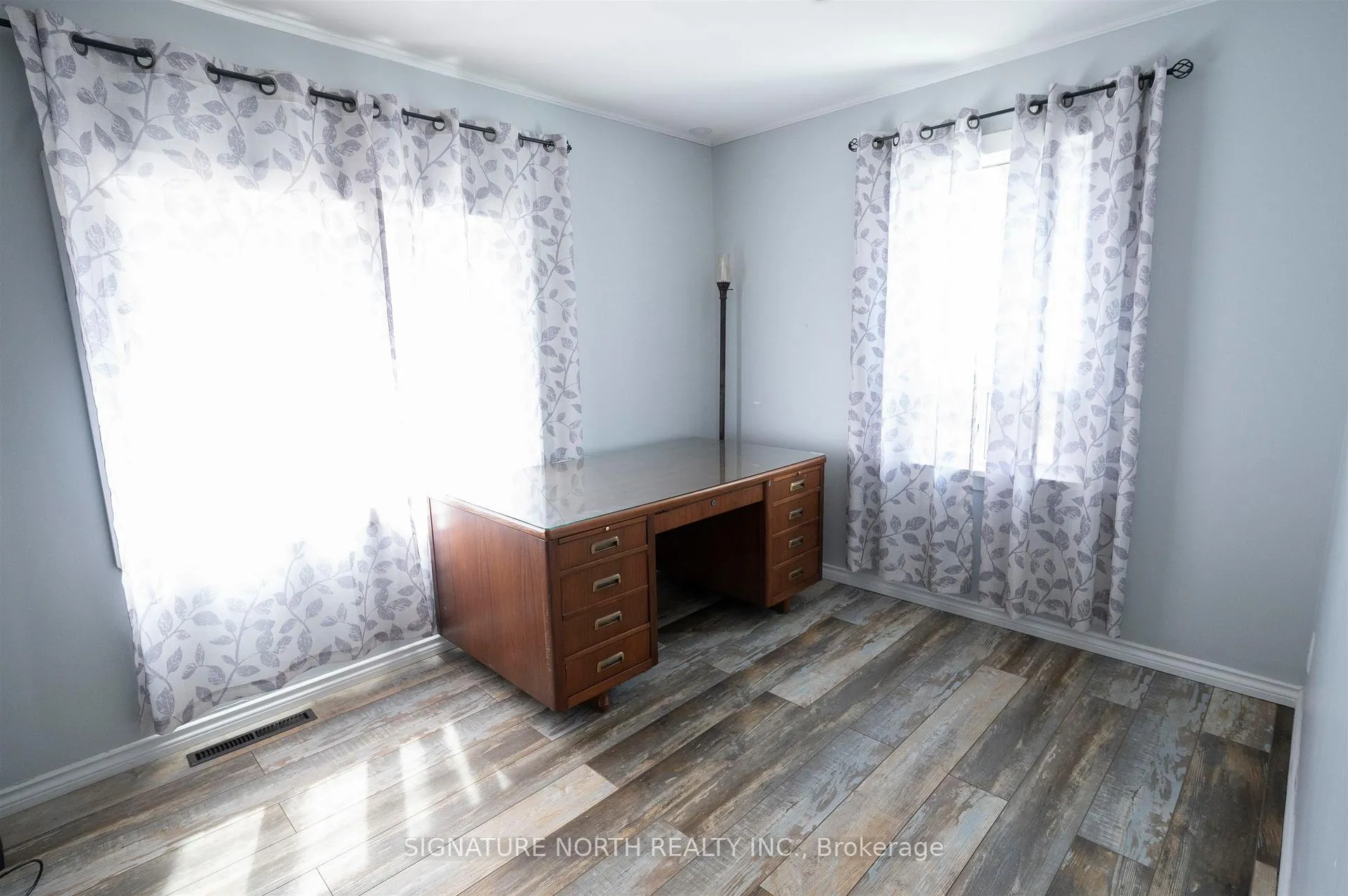 Photo 25 of 1744 Broadway Avenue, Thunder Bay, Rosslyn Road — HOMEH