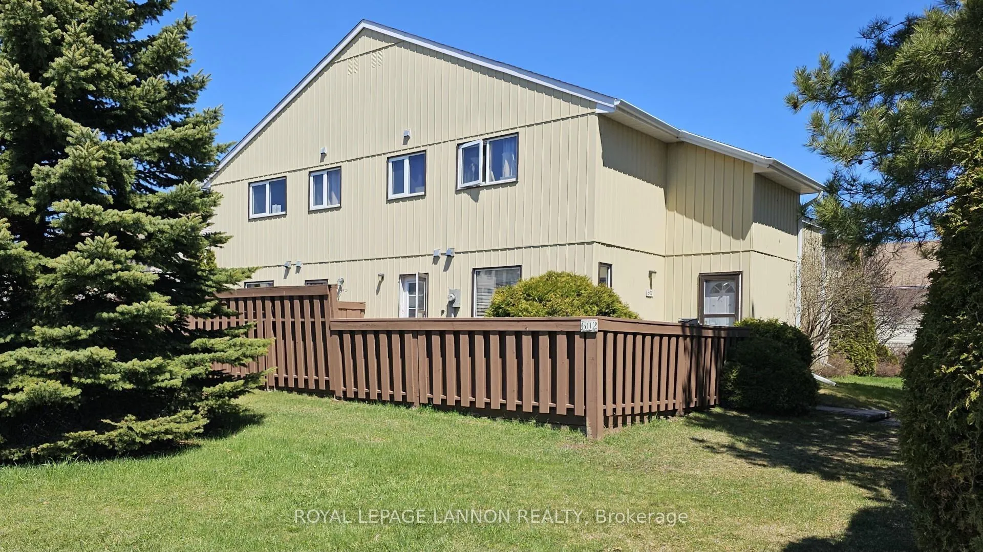 Photo 2 of Unit 39, 602 Pasteur Road, Thunder Bay, Academy Heights — HOMEH