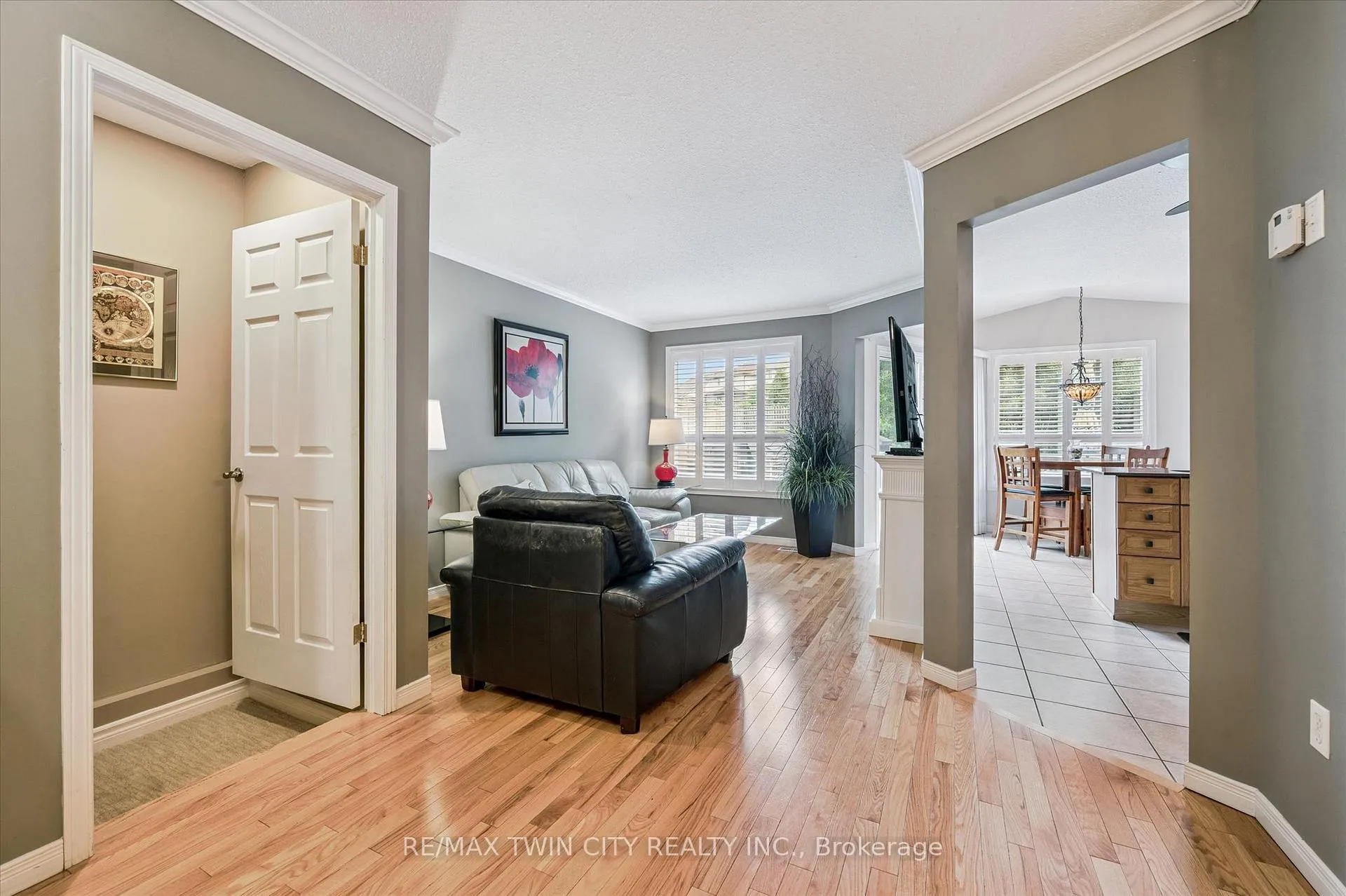 Photo 4 of 46 Joshua Street, Kitchener — HOMEH