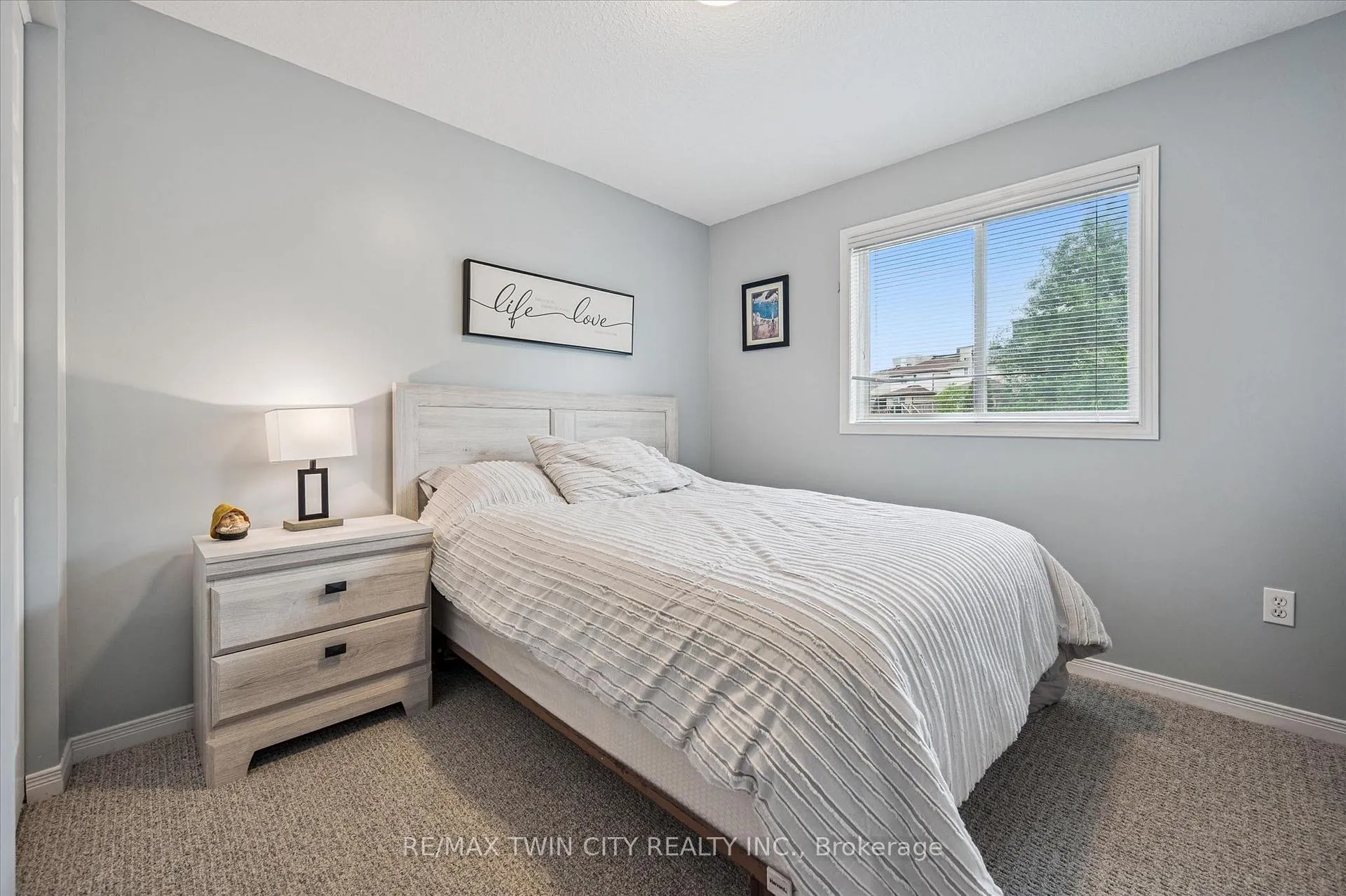 Photo 12 of 46 Joshua Street, Kitchener — HOMEH