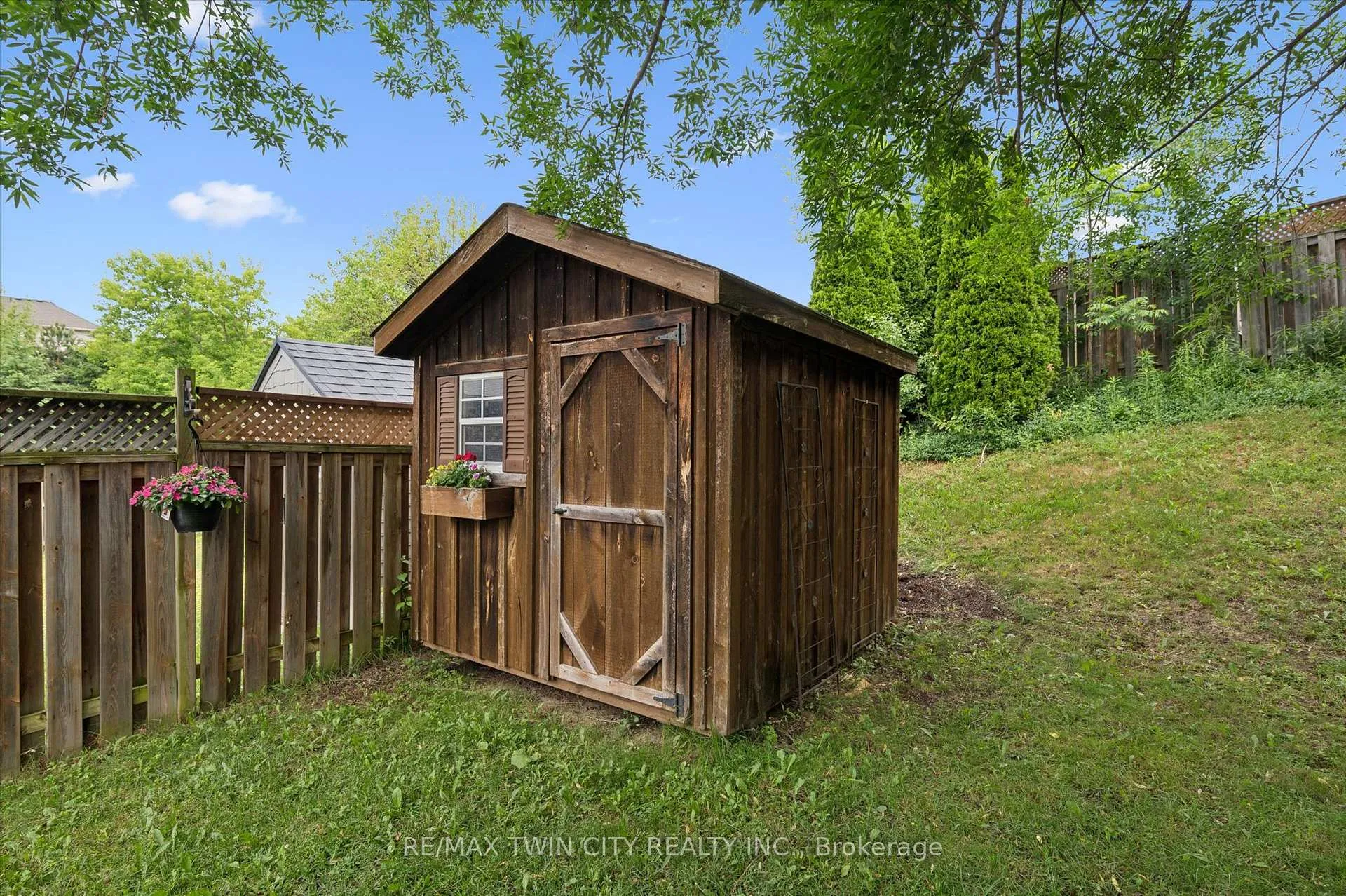 Photo 20 of 46 Joshua Street, Kitchener — HOMEH