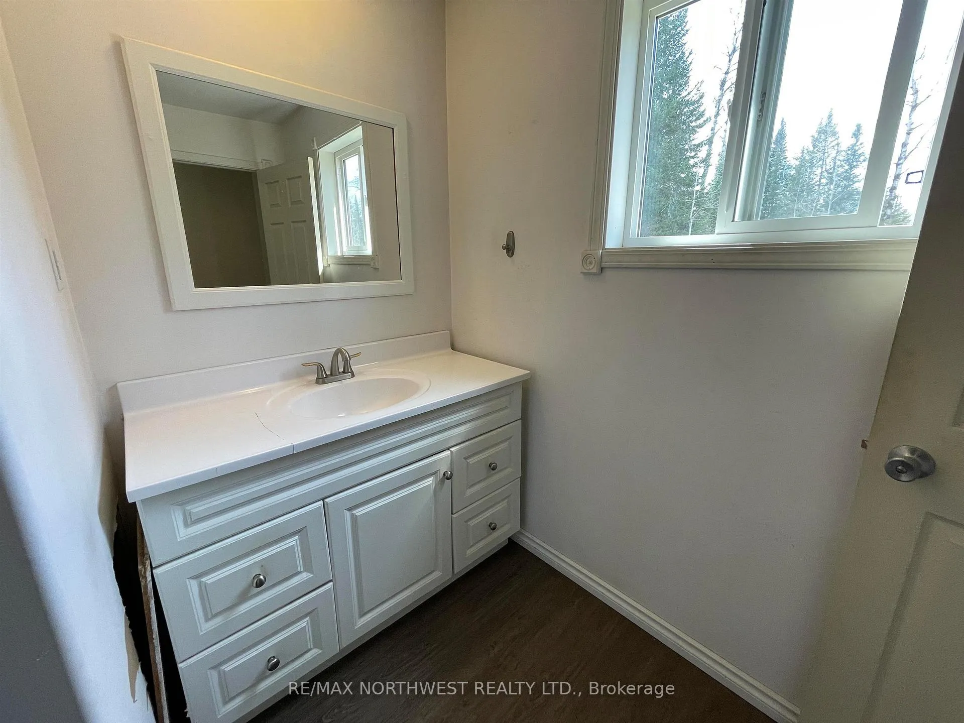Photo 12 of 150 Hampe Road, Kenora Remote Area, Vermilion Bay — HOMEH