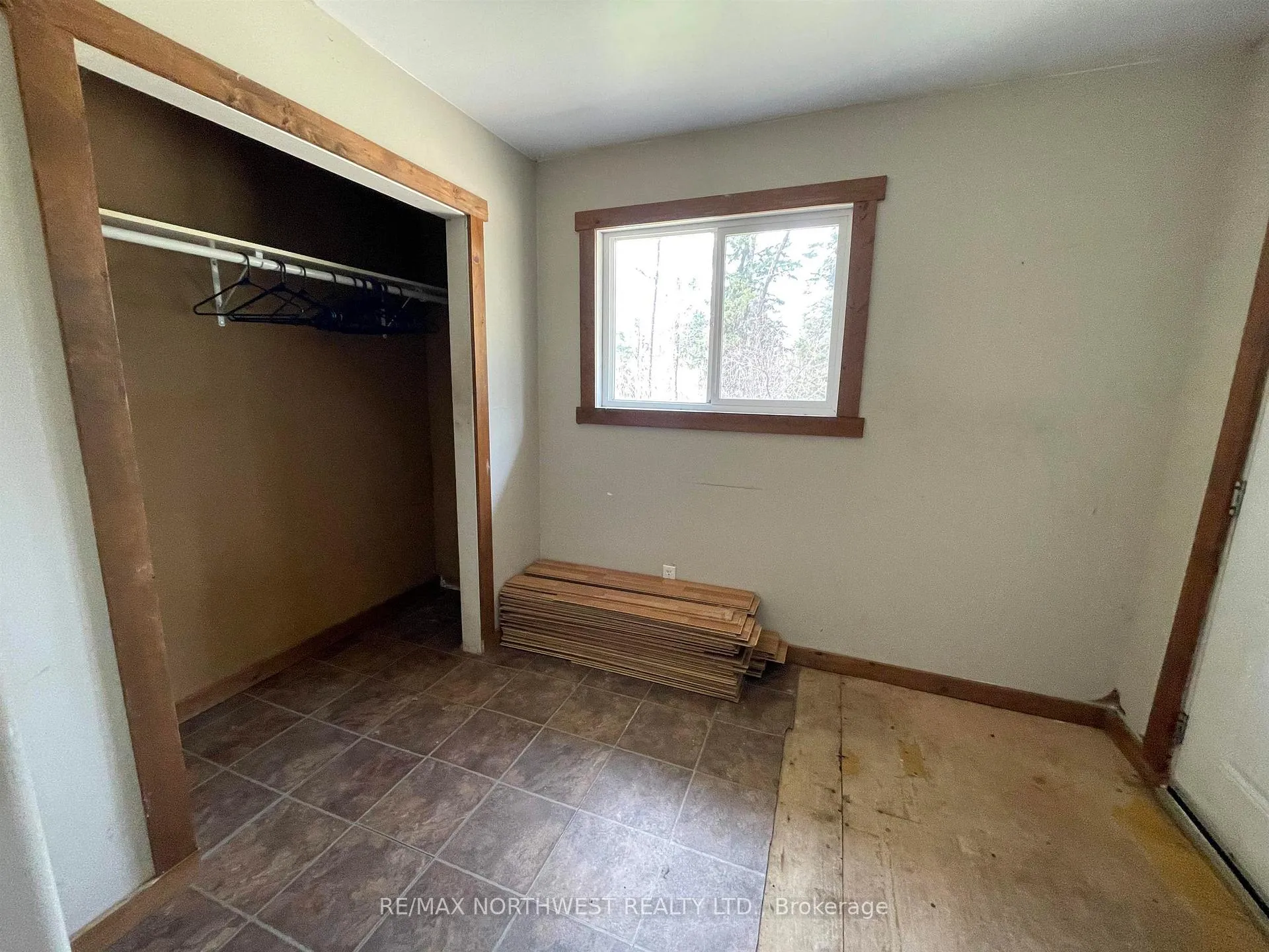 Photo 14 of 150 Hampe Road, Kenora Remote Area, Vermilion Bay — HOMEH