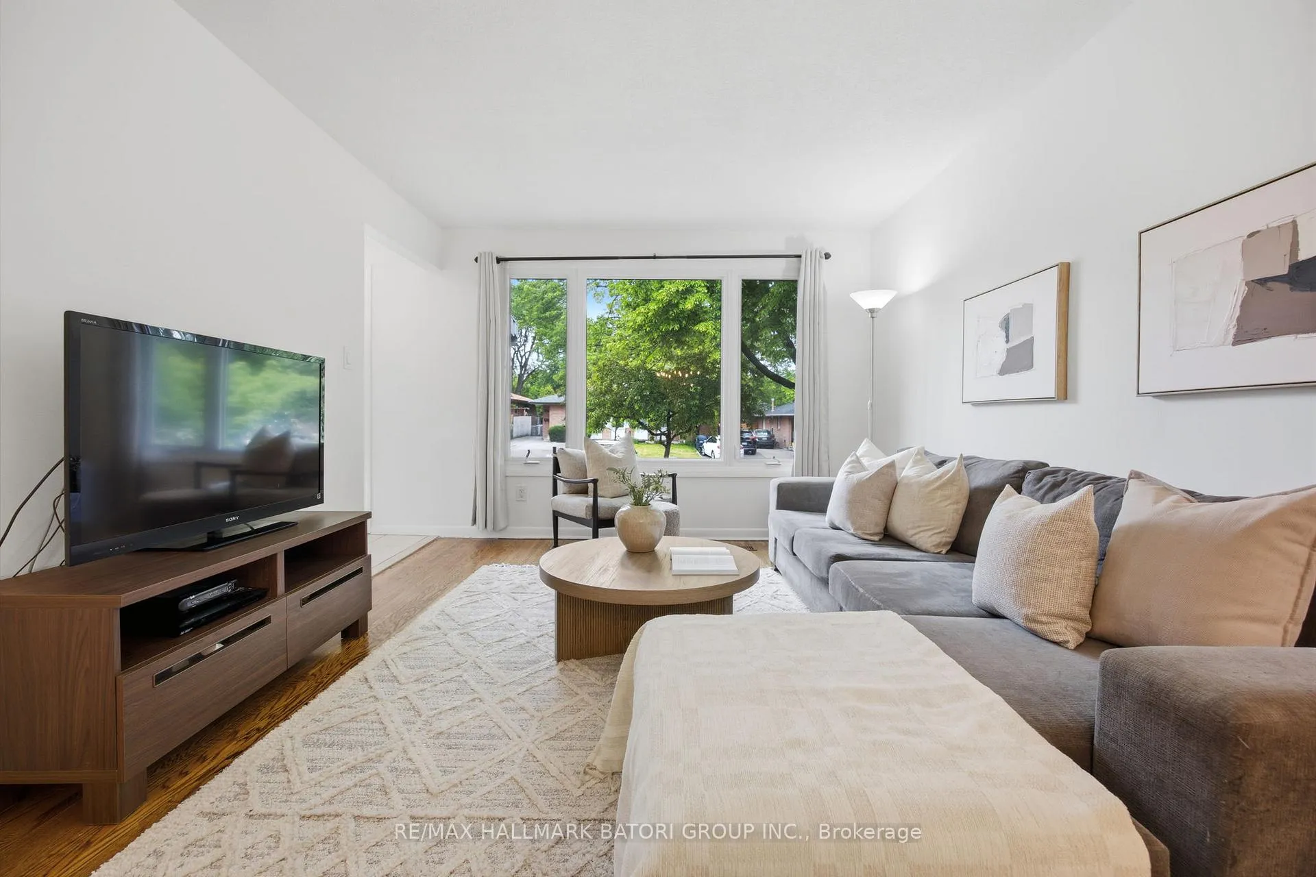 Photo 9 of 1500 Swanage Crescent, Mississauga, Clarkson — HOMEH
