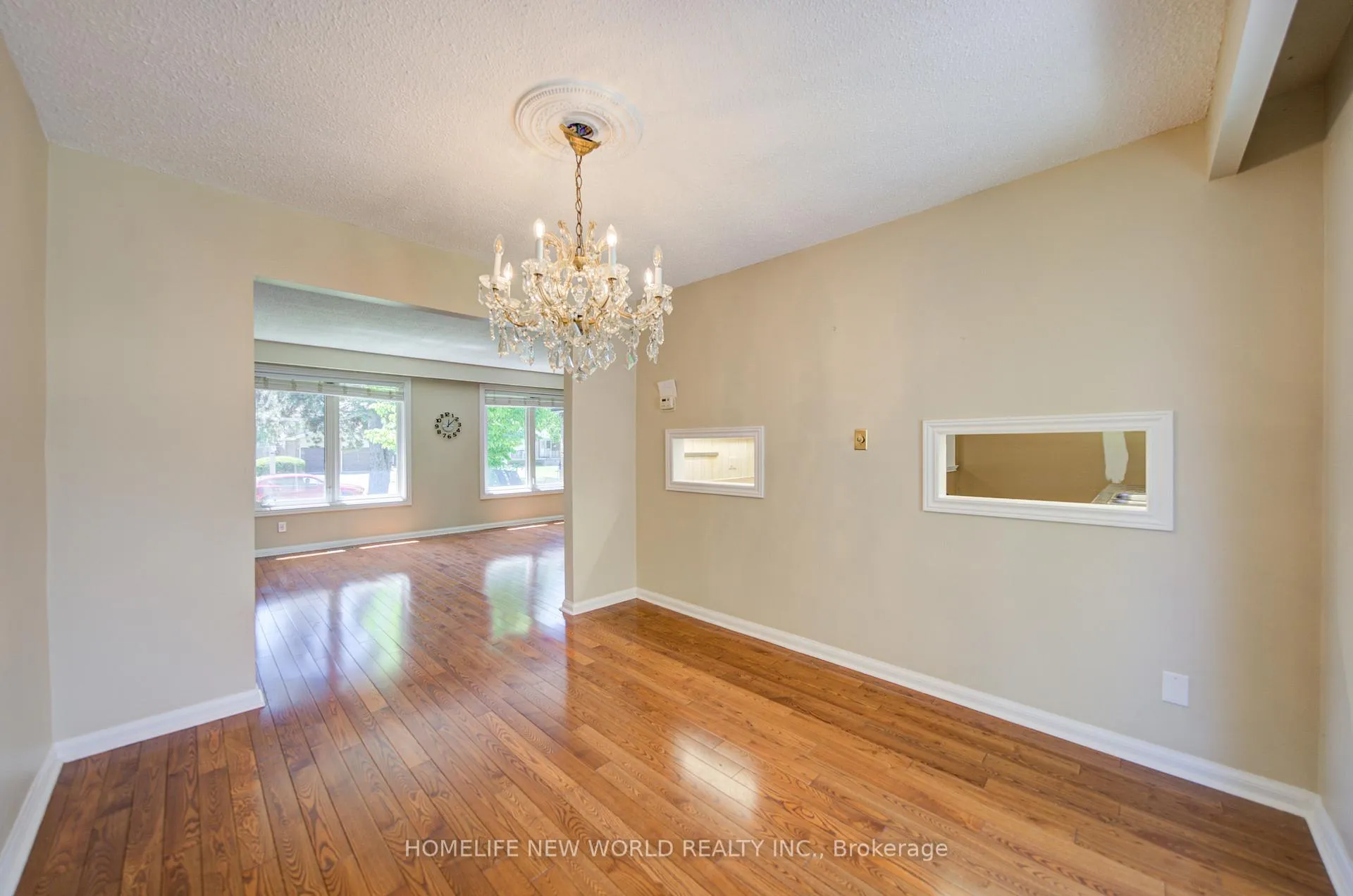 Photo 8 of 42 Hamilton Hall Drive, Markham, Markham Village — HOMEH