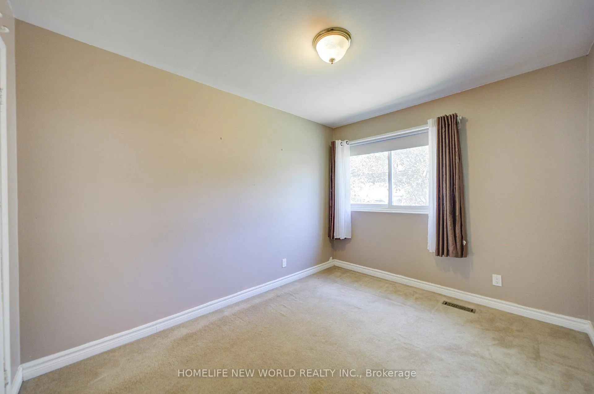 Photo 17 of 42 Hamilton Hall Drive, Markham, Markham Village — HOMEH