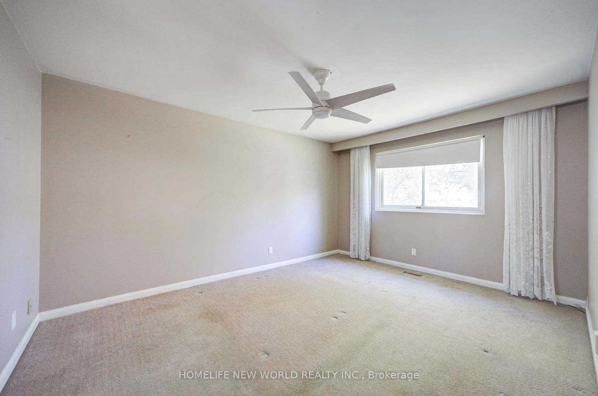 Photo 19 of 42 Hamilton Hall Drive, Markham, Markham Village — HOMEH